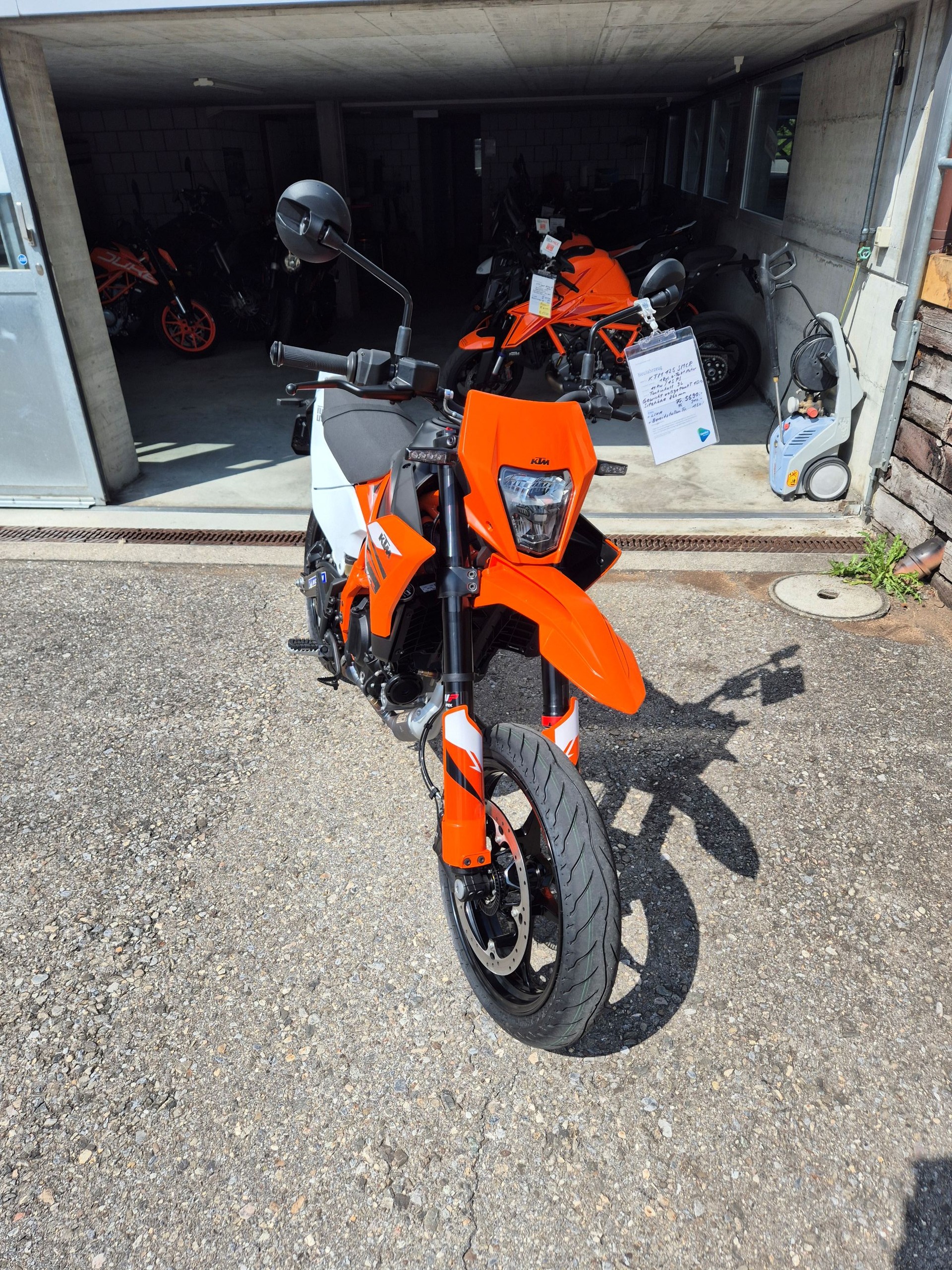 KTM 125 SMCR-image-1