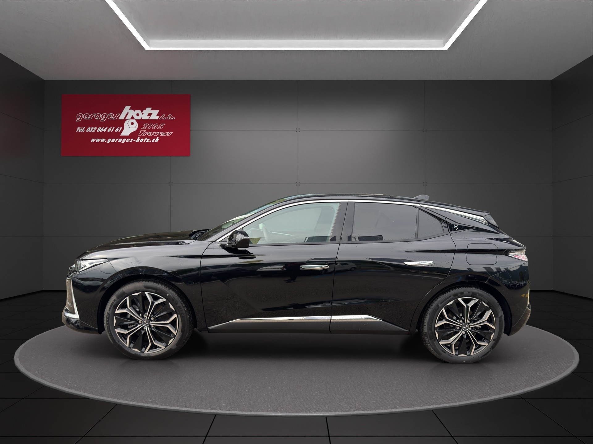 DS AUTOMOBILES DS4 1.6 PHEV Antoine de Saint-Exupéry-image-2