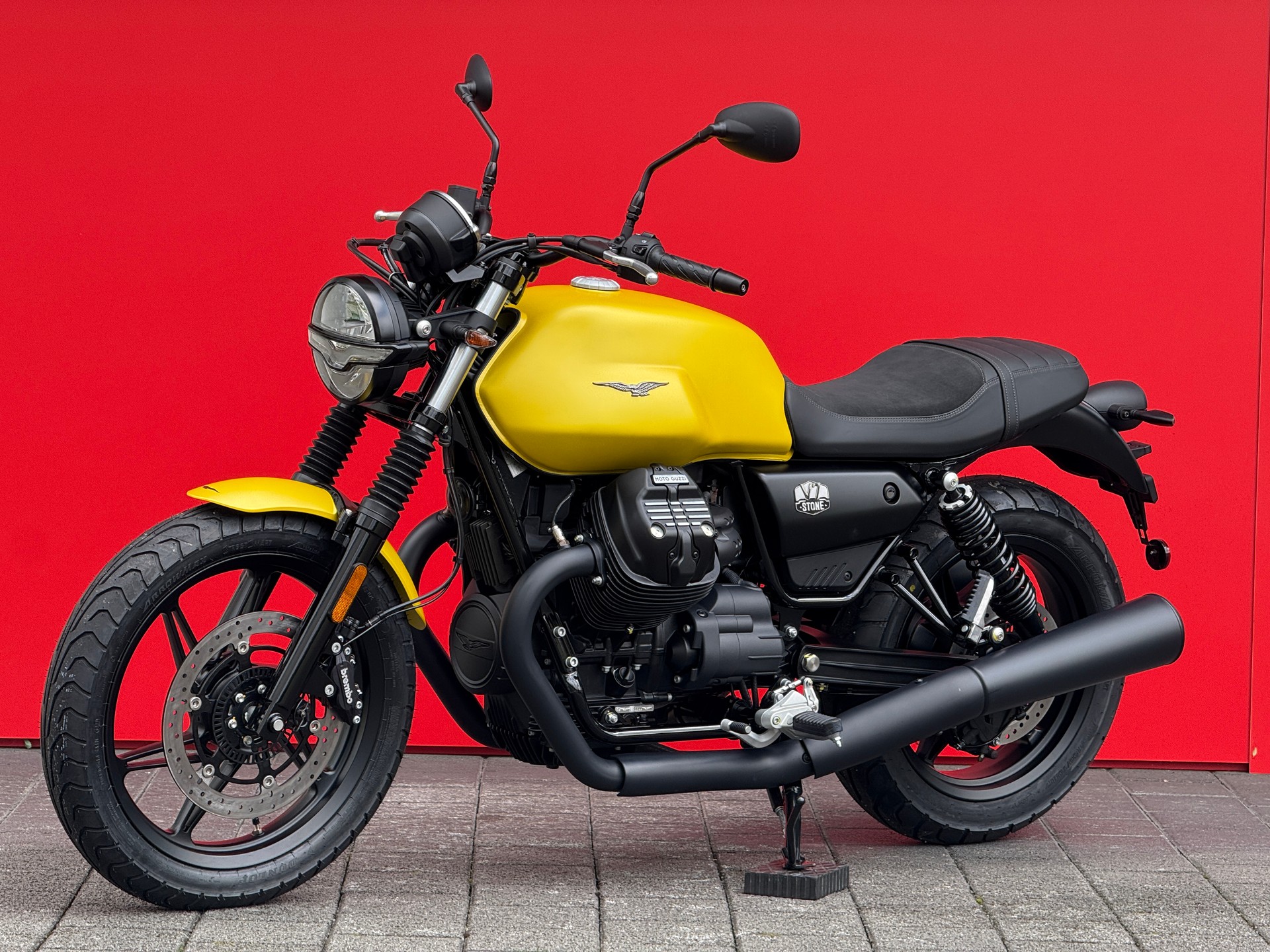 MOTO GUZZI V7 IV 850 Stone (35kW)-image-15
