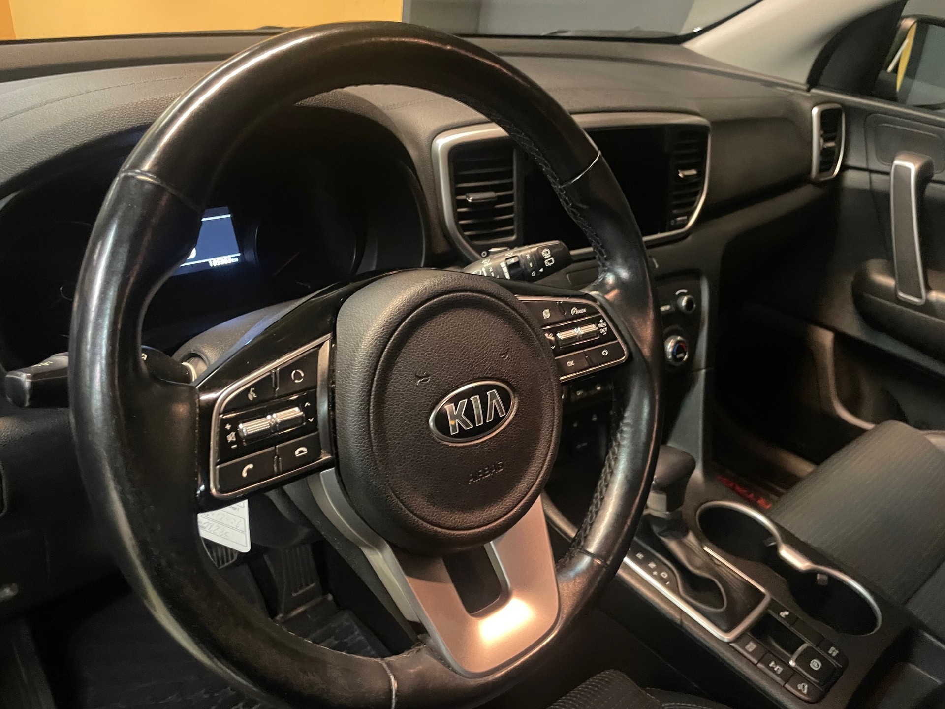 KIA Sportage 1.6 T-GDI Black Edition 4WD Automat-image-4
