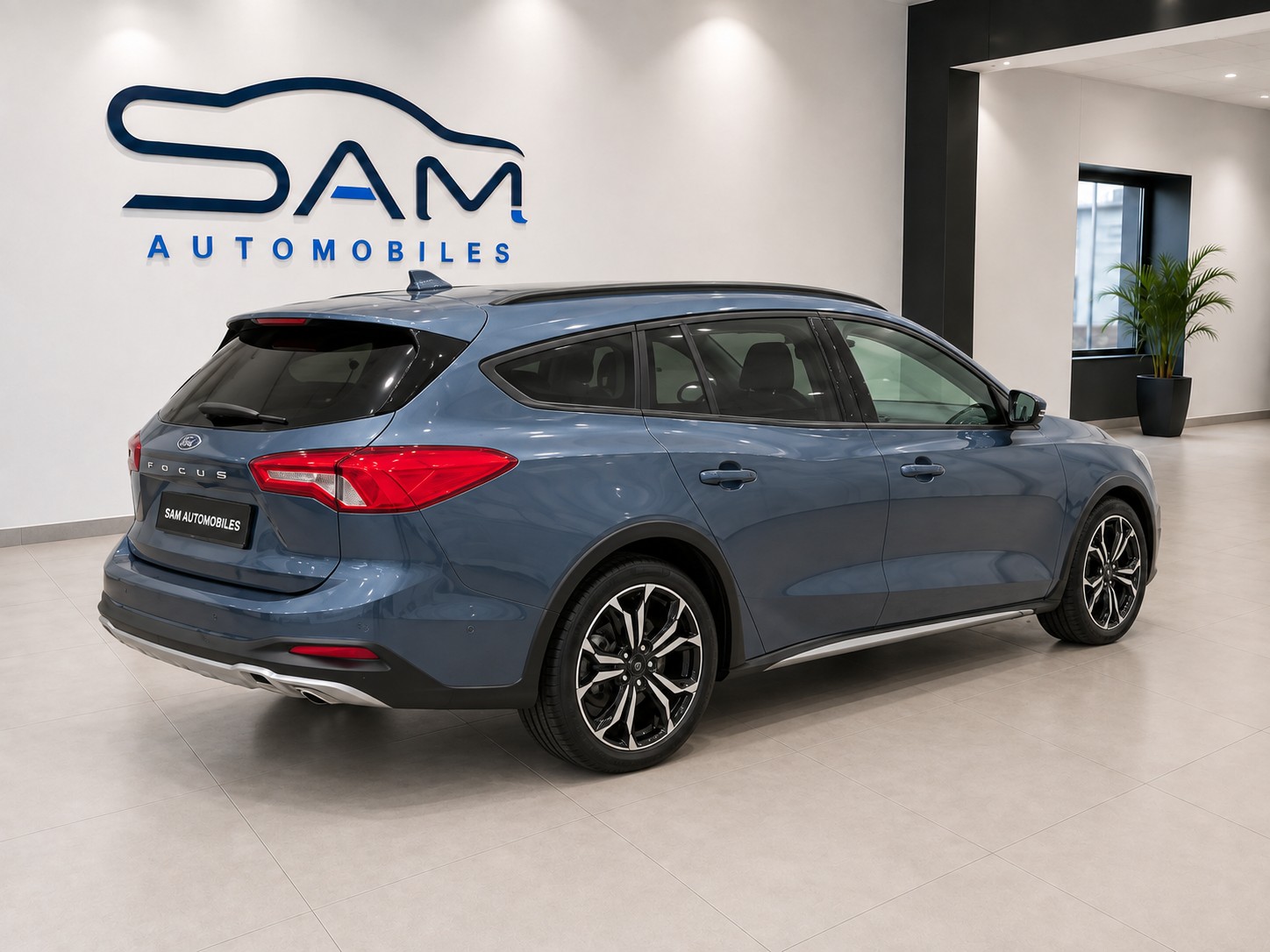FORD Focus 1.5 TDCi Business Automatic-image-3