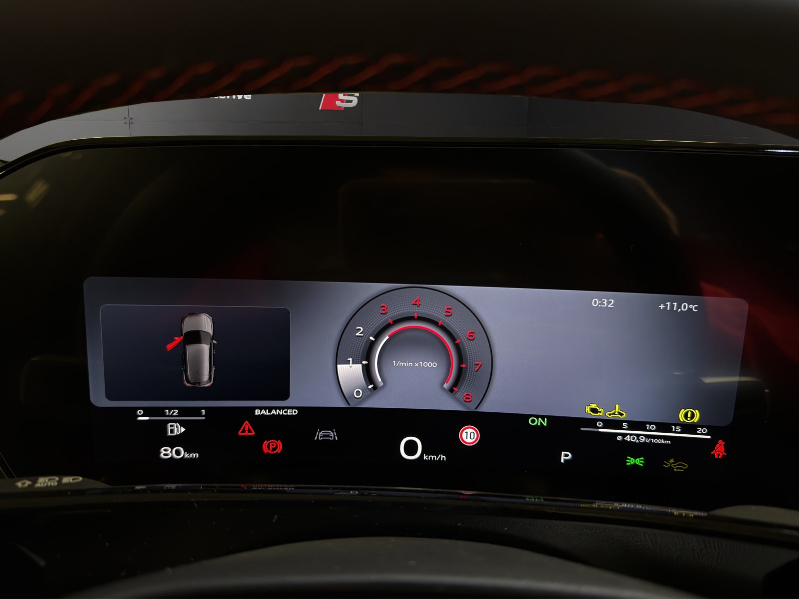 AUDI Q3 SUV 110 kW TFSI S tronic-image-9