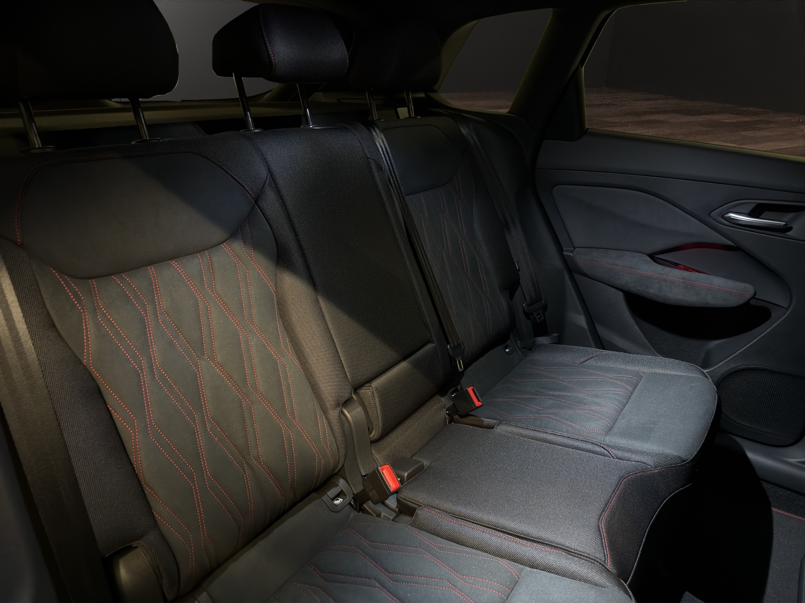 AUDI Q3 SUV 110 kW TFSI S tronic-image-15