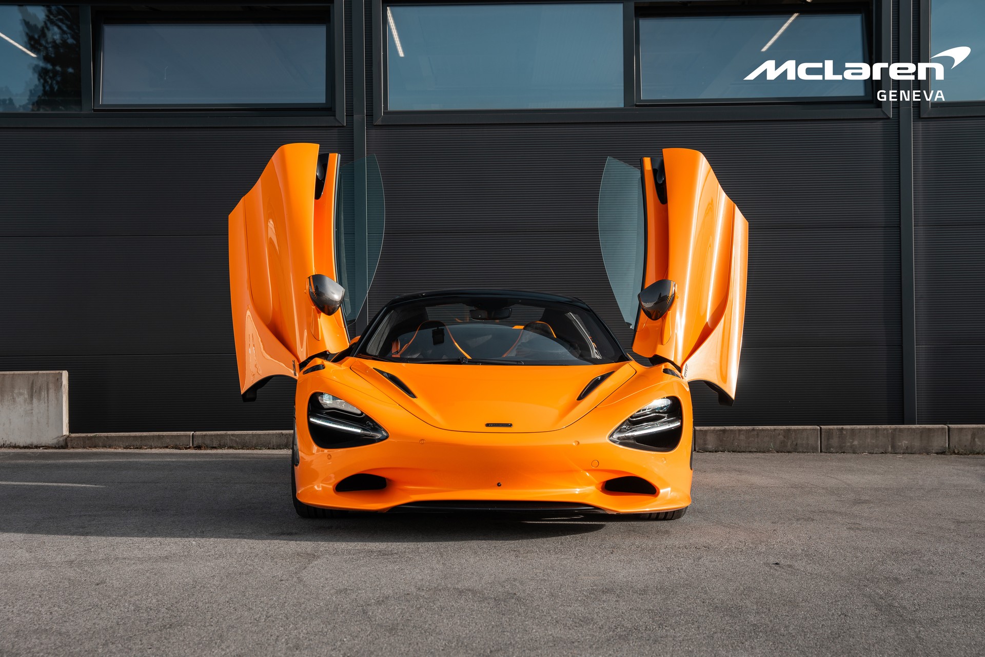 McLAREN 750S Spider-image-0