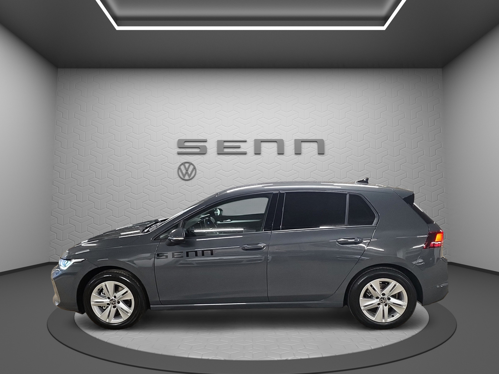 VW Golf 1.5 TSI Basis-image-1