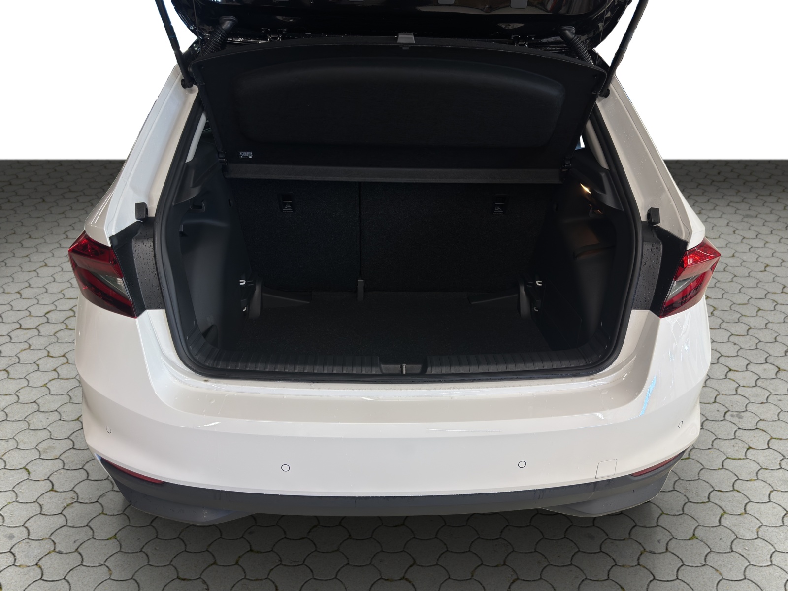 SKODA Fabia 1.0 TSI Selection DSG-image-12