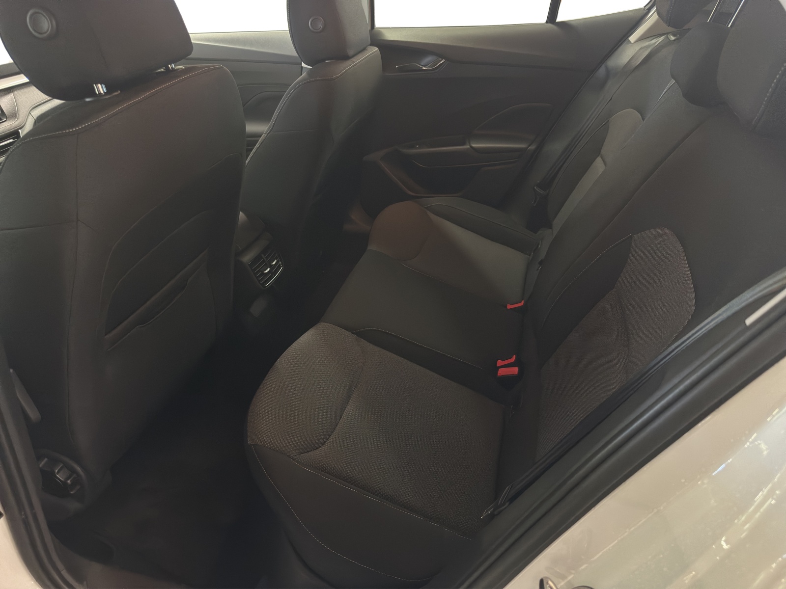 SKODA Fabia 1.0 TSI Selection DSG-image-11