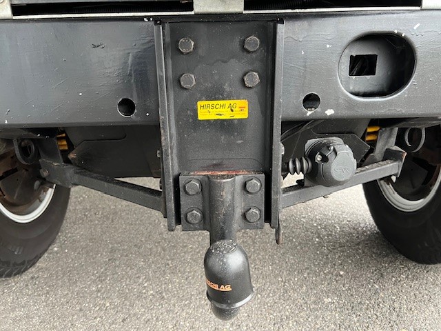 LAND ROVER Defender 90 SW 2.5 Td5-image-24