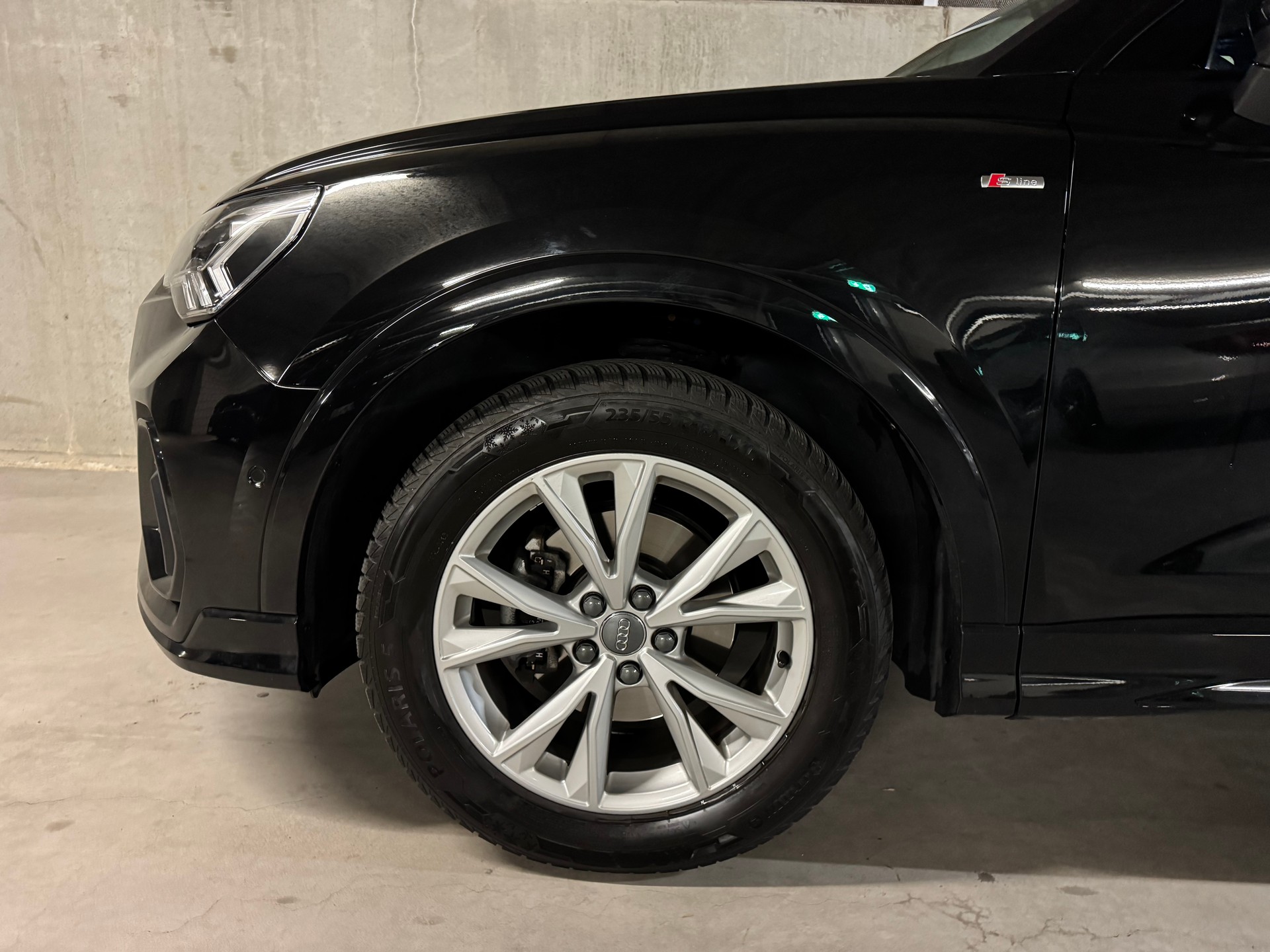 AUDI Q3 35 TDI S line quattro-image-19