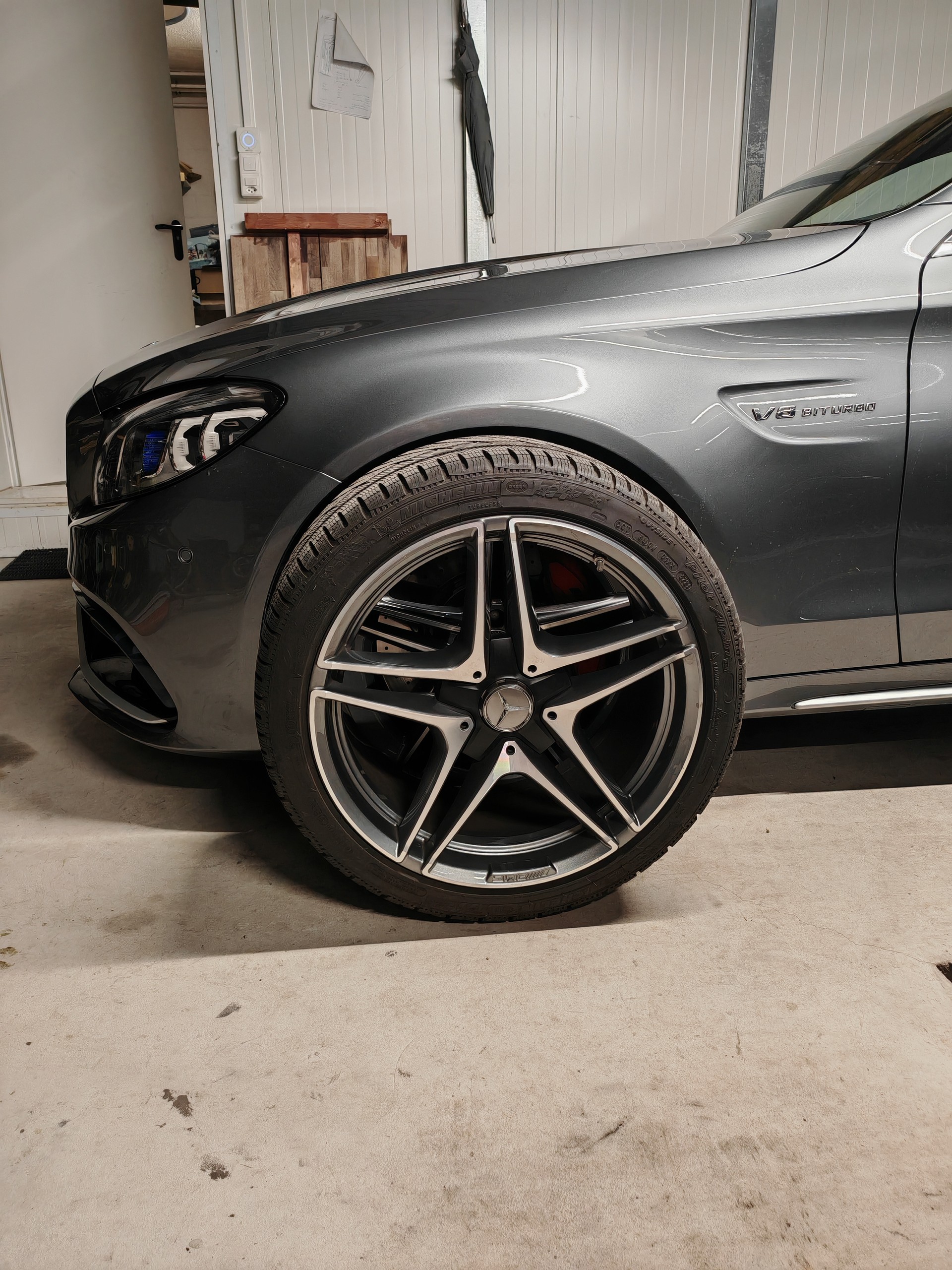MERCEDES-BENZ C 63 S AMG-image-17