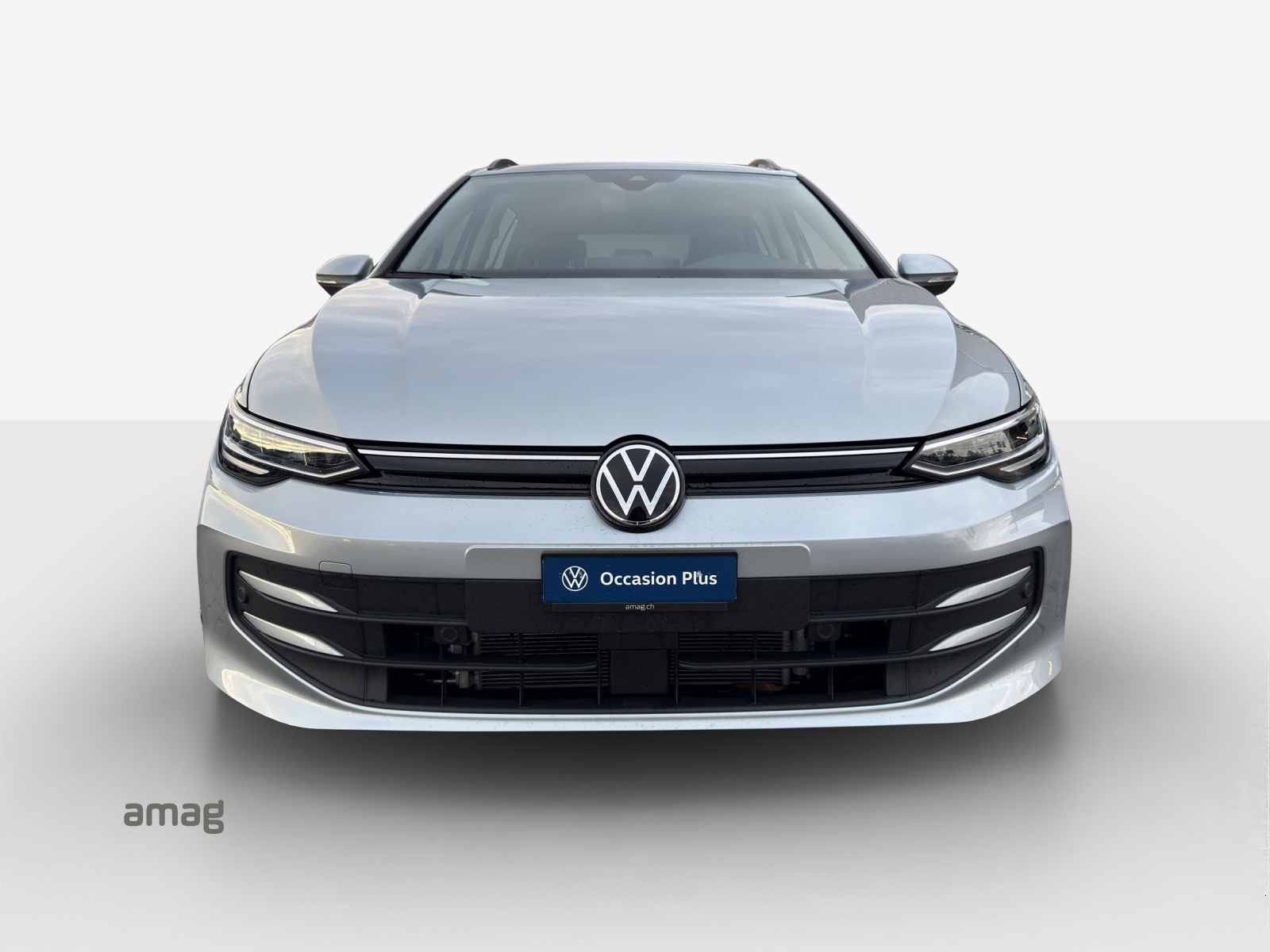 VW Golf Variant 1.5 eTSI mHEV Life DSG-image-6