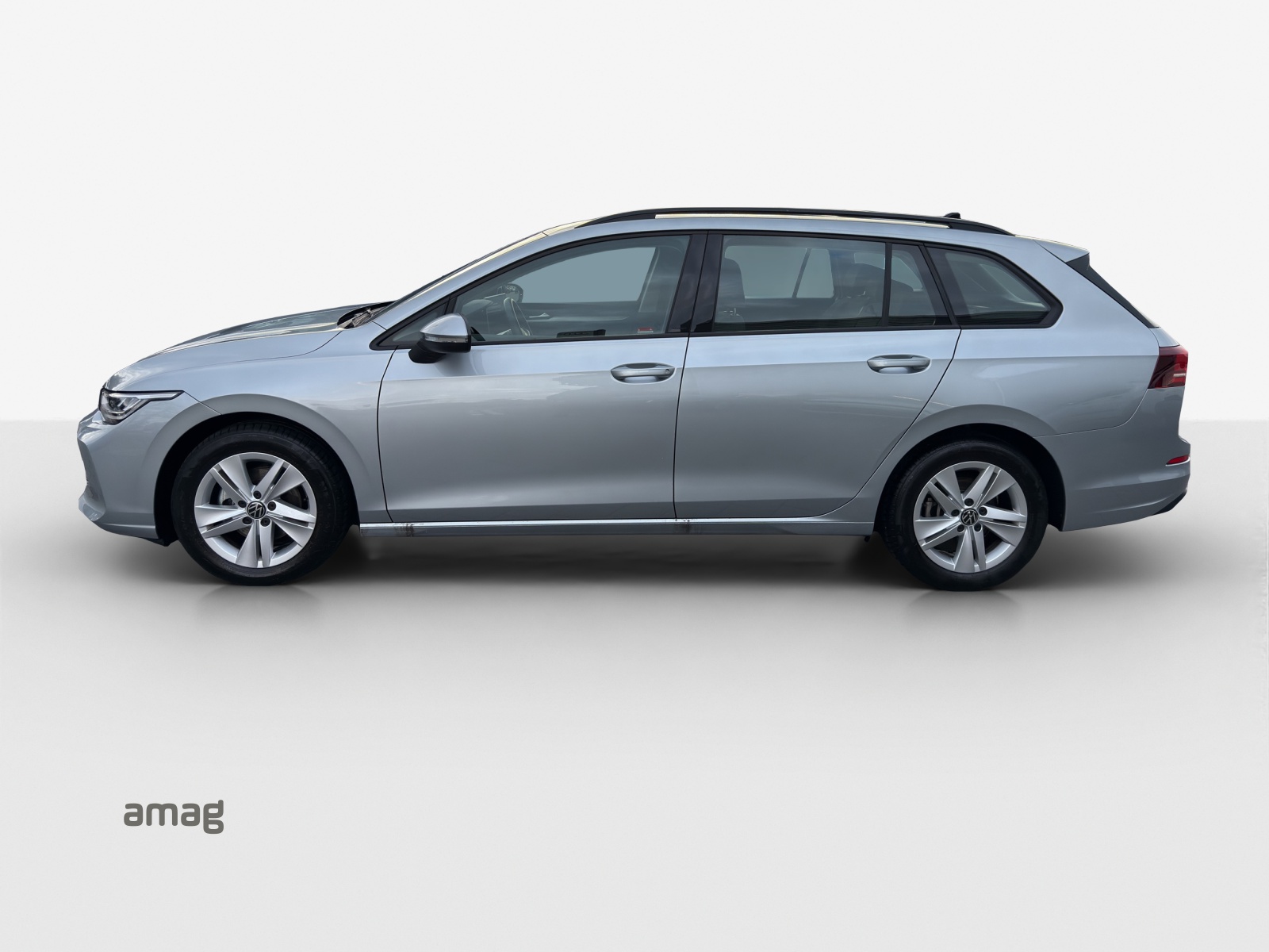 VW Golf Variant 1.5 eTSI mHEV Life DSG-image-1