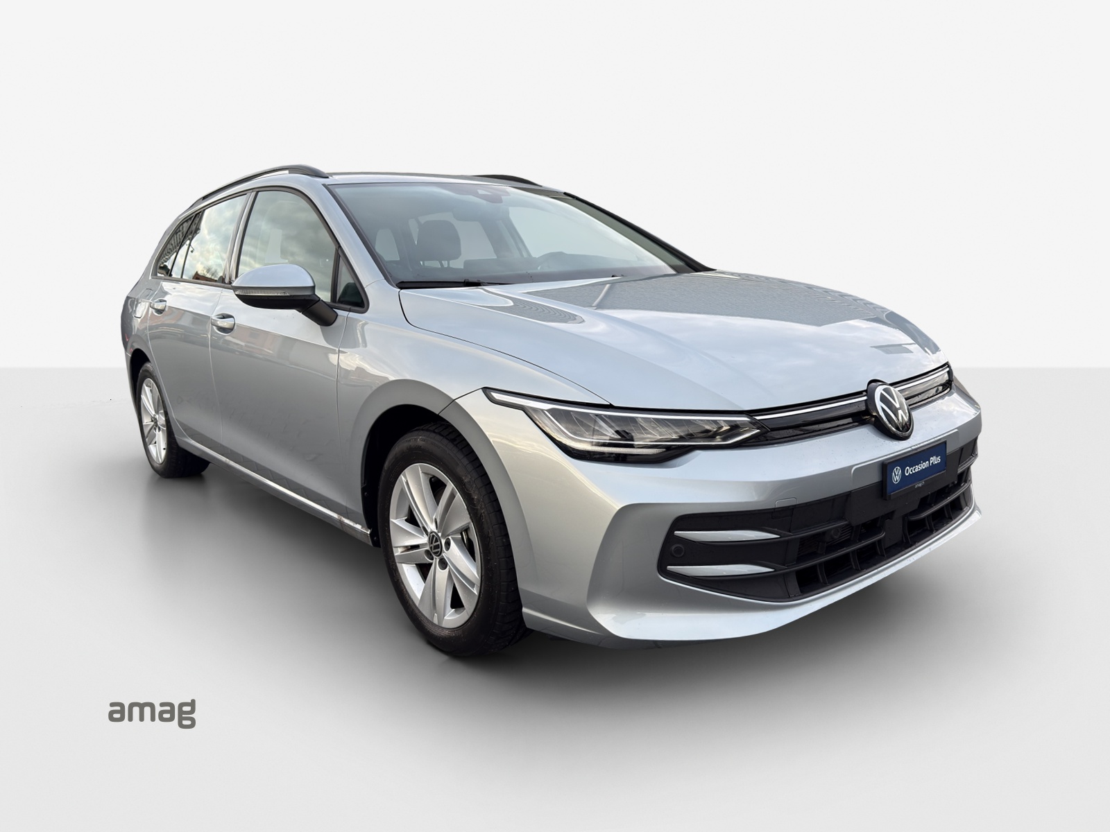 VW Golf Variant 1.5 eTSI mHEV Life DSG-image-5