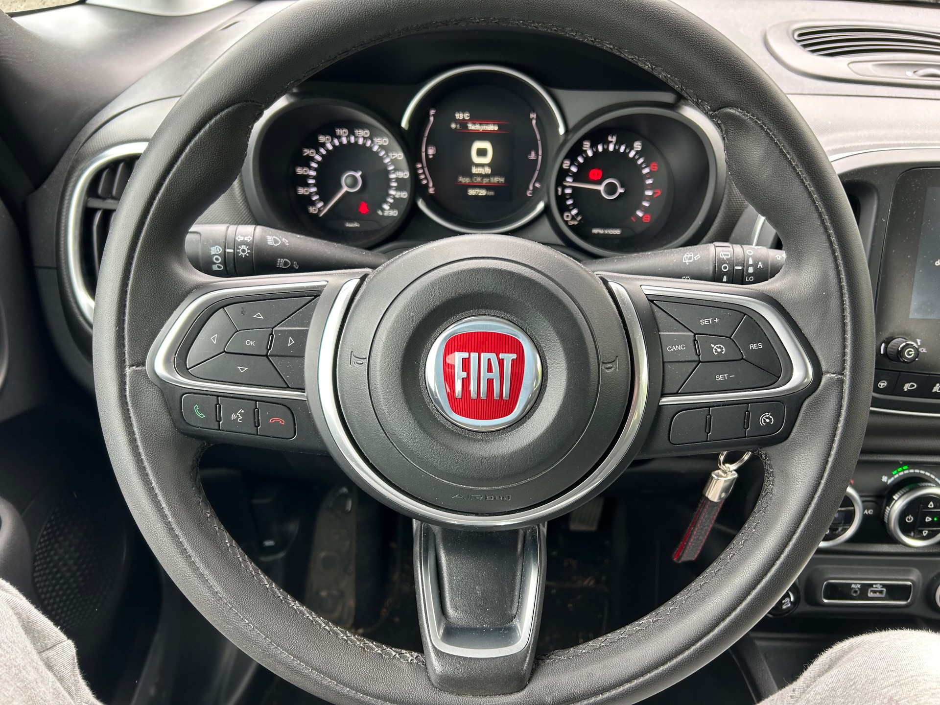 FIAT 500L 1.4 TB 16V Lounge-image-4