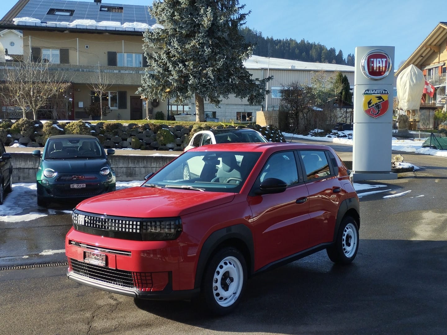 FIAT Grande Panda Elektro Red-image-15