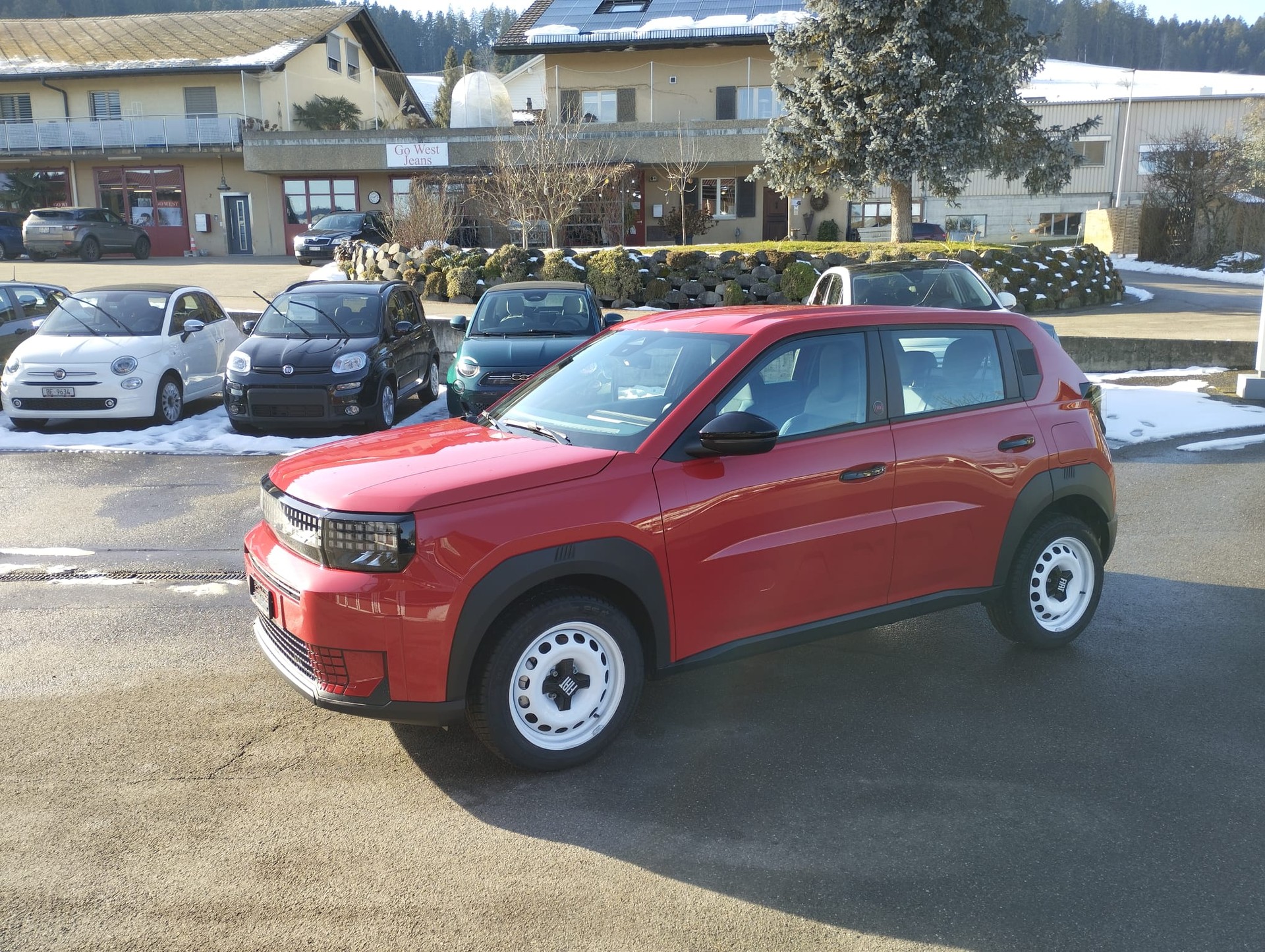 FIAT Grande Panda Elektro Red-image-13