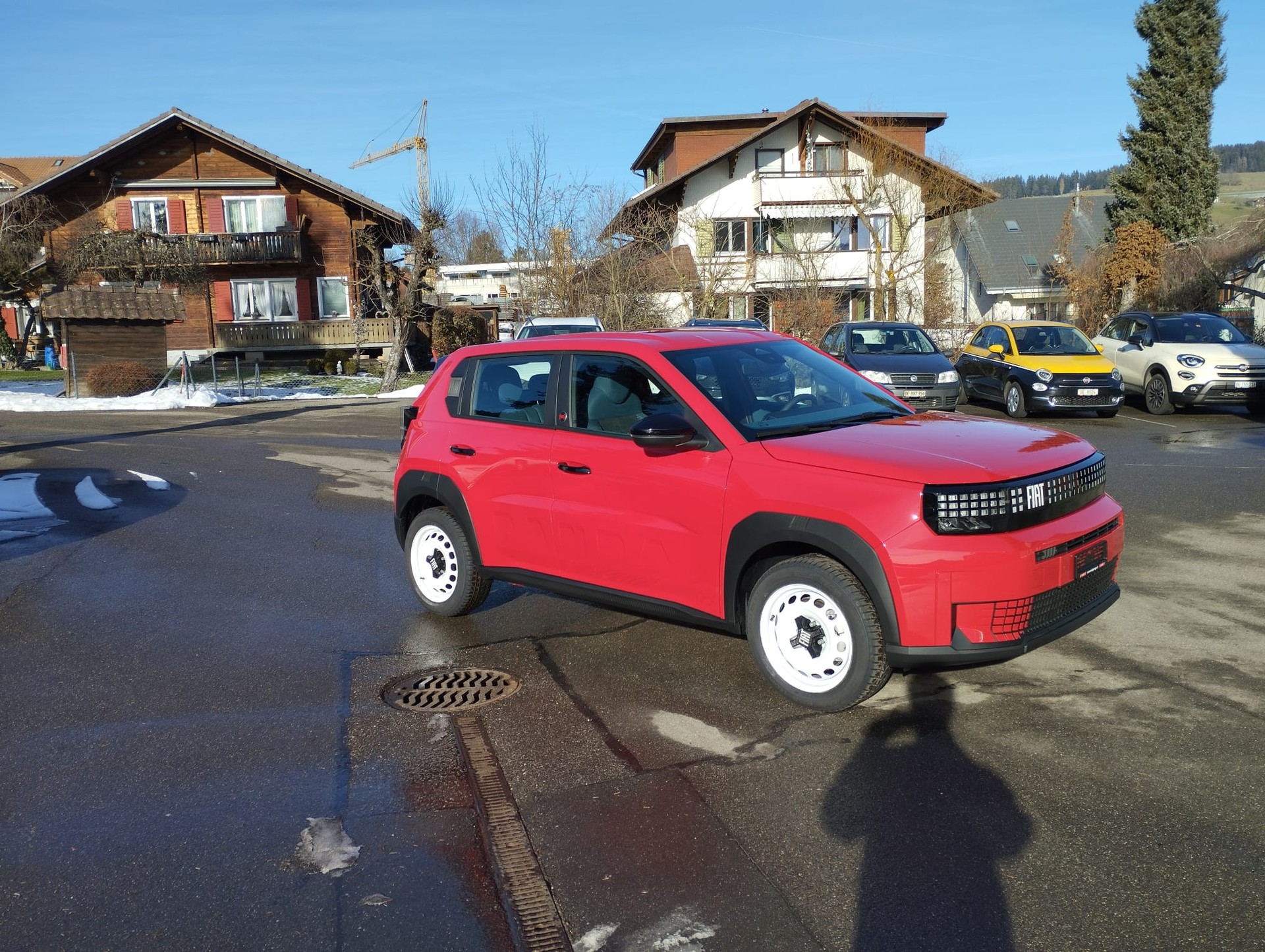 FIAT Grande Panda Elektro Red-image-3