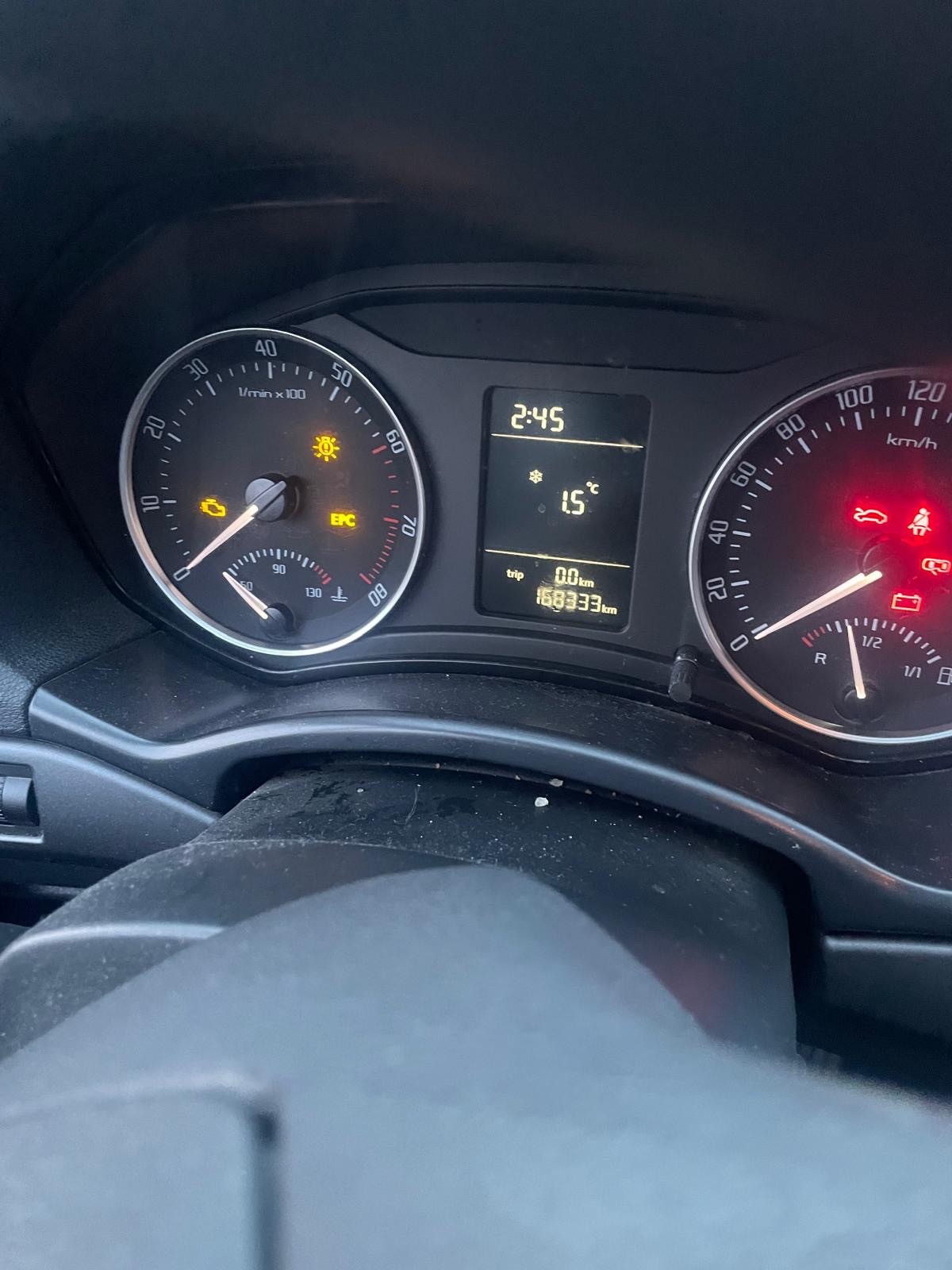 SKODA Octavia Combi 1.4 TSI Elegance-image-12