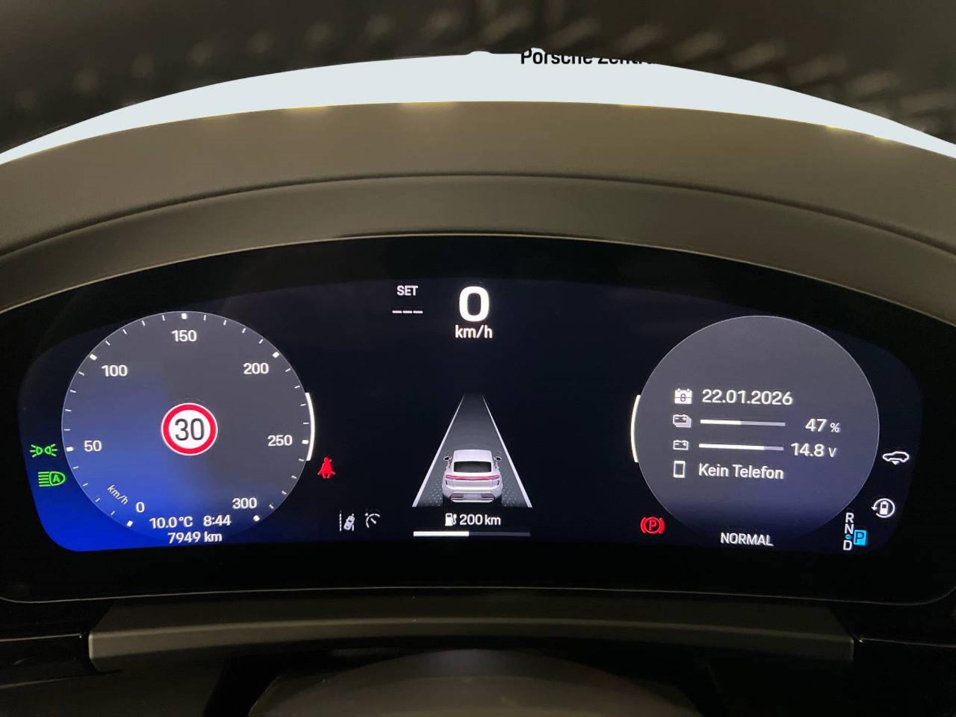 PORSCHE Macan 4S-image-25