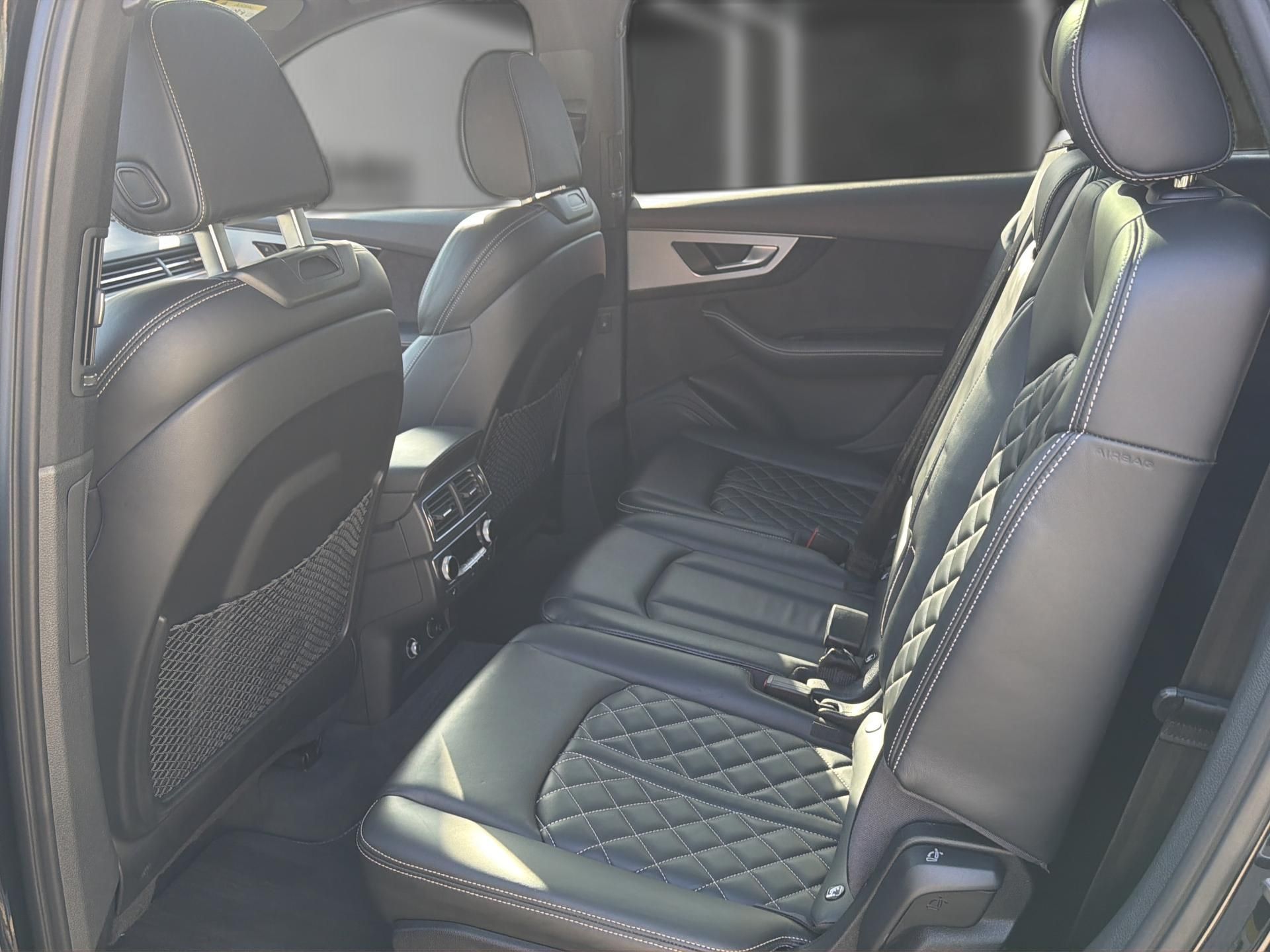 AUDI SQ7 4.0 TDI quattro tiptronic 7 Sitzer AKTIONSPREIS-image-11