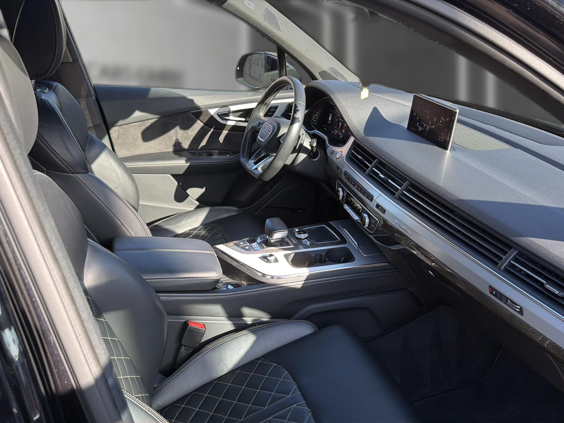 AUDI SQ7 4.0 TDI quattro tiptronic 7 Sitzer AKTIONSPREIS-image-14