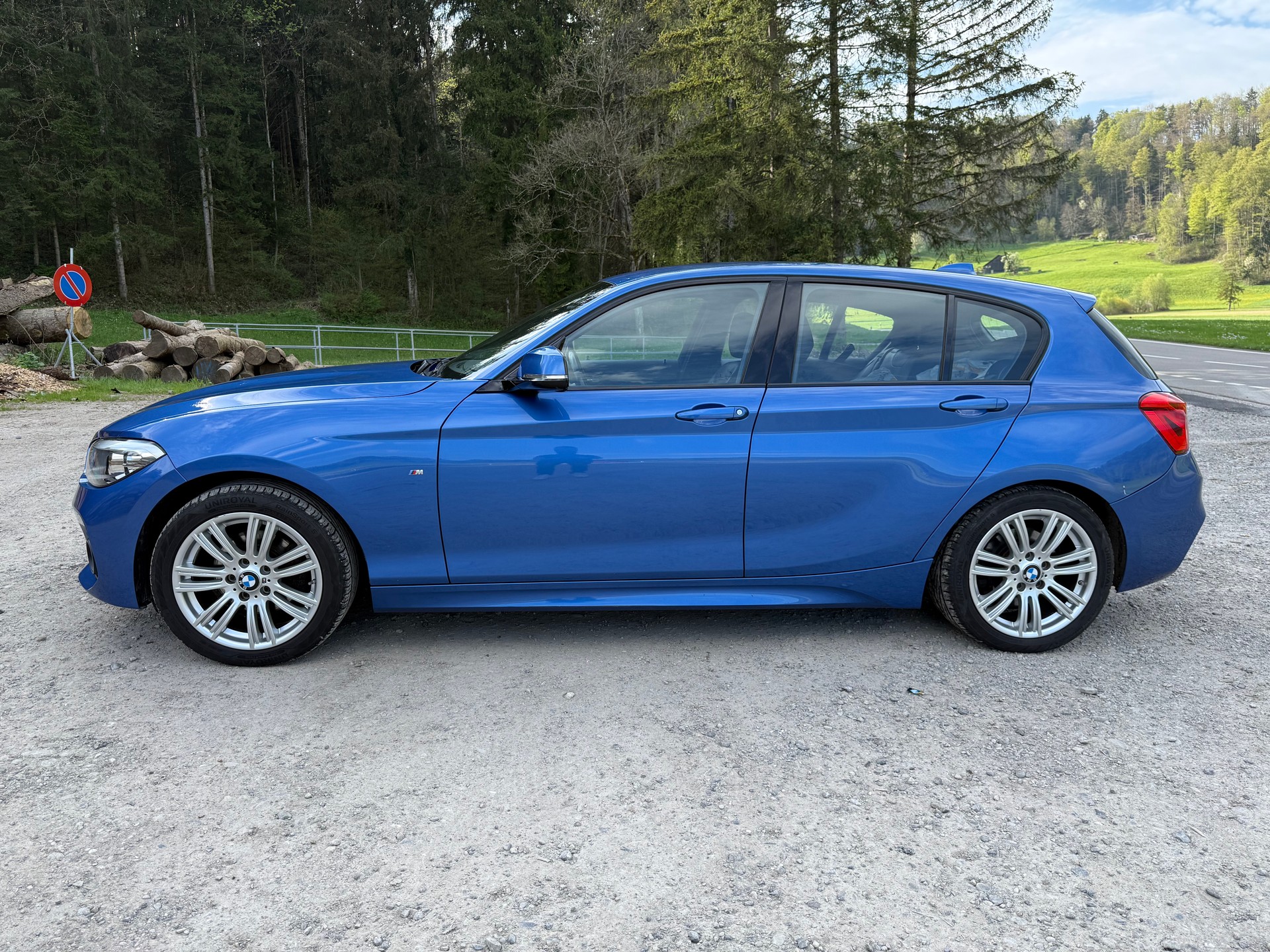 BMW 120d xDrive M Sport Steptronic-image-5