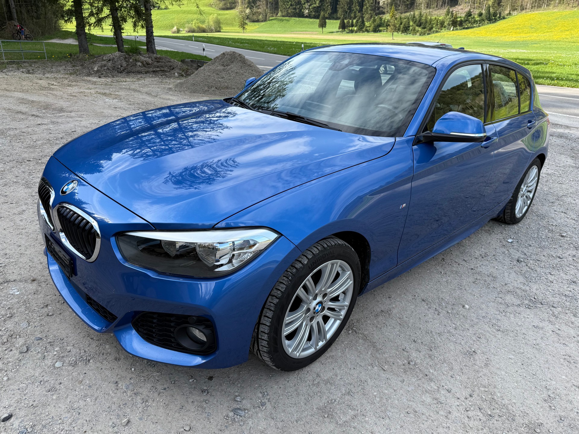 BMW 120d xDrive M Sport Steptronic-showroom-element-1