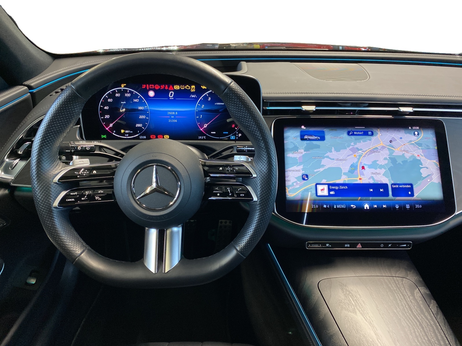 MERCEDES-BENZ E 200 AMG Line 4MATIC Kombi-image-12
