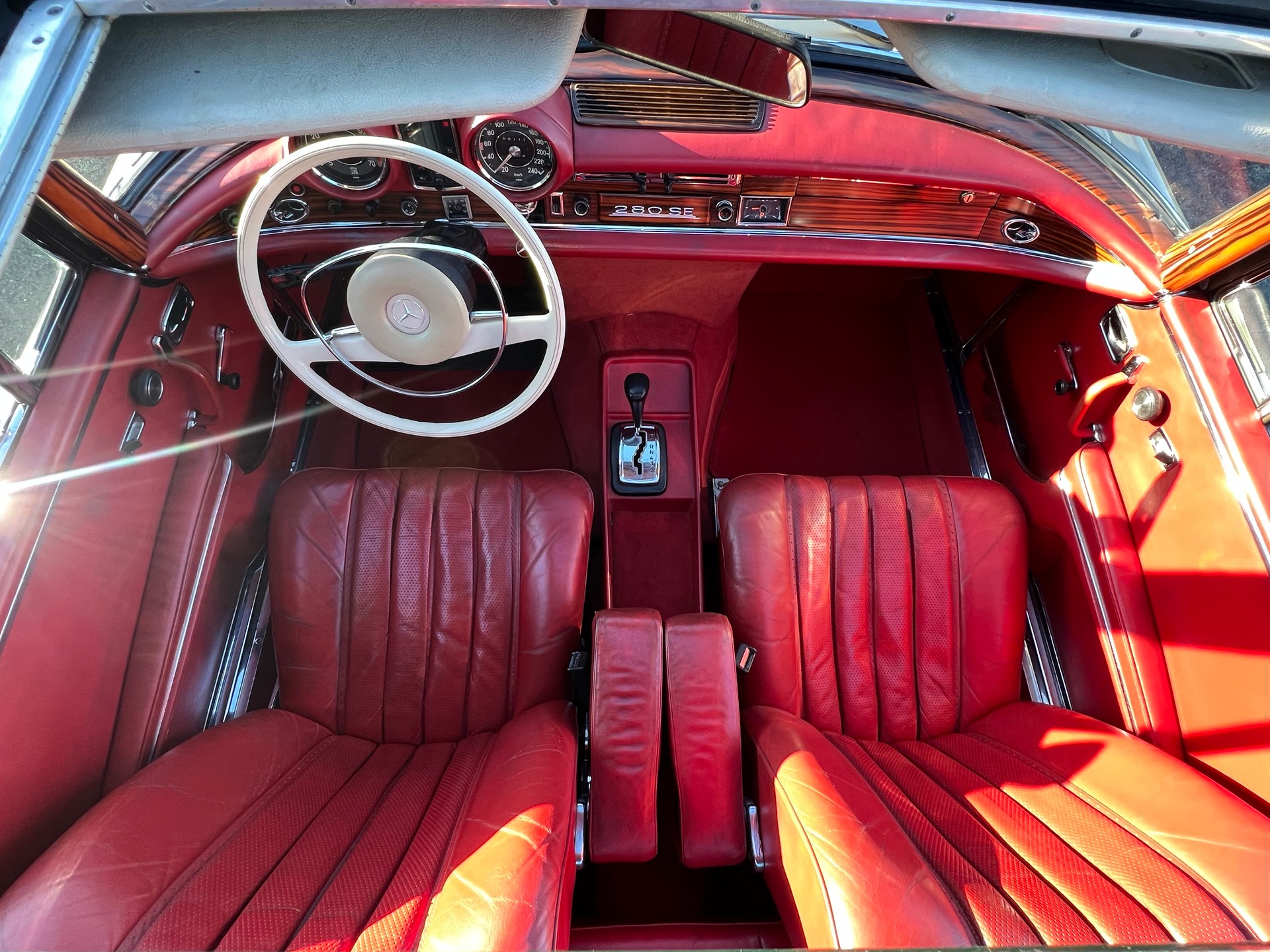 MERCEDES-BENZ 280 SE 3.5 Coupe Veteran 1 of 1-image-13