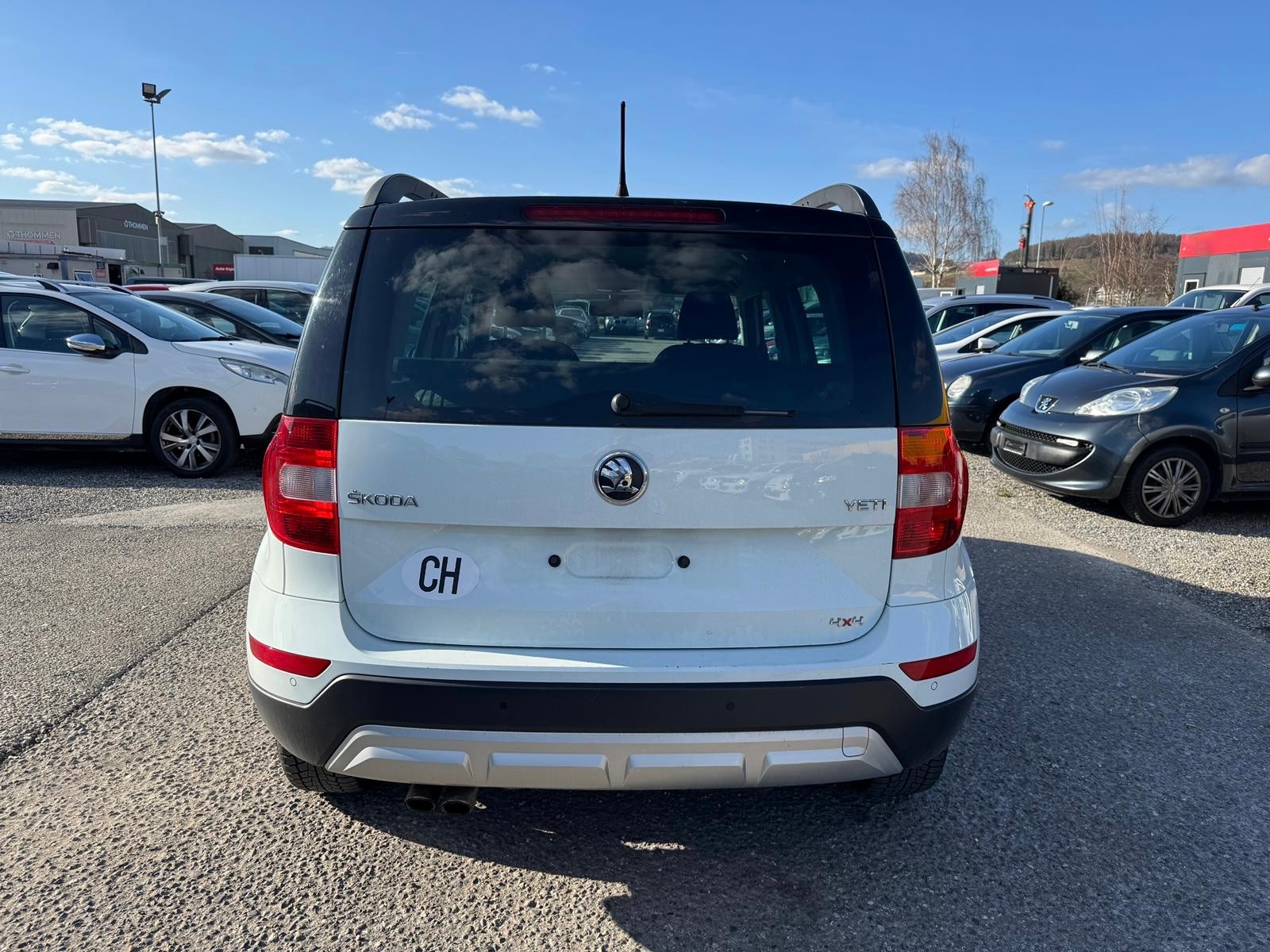 SKODA Yeti 1.8 TSI Ambition 4x4 DSG-image-5