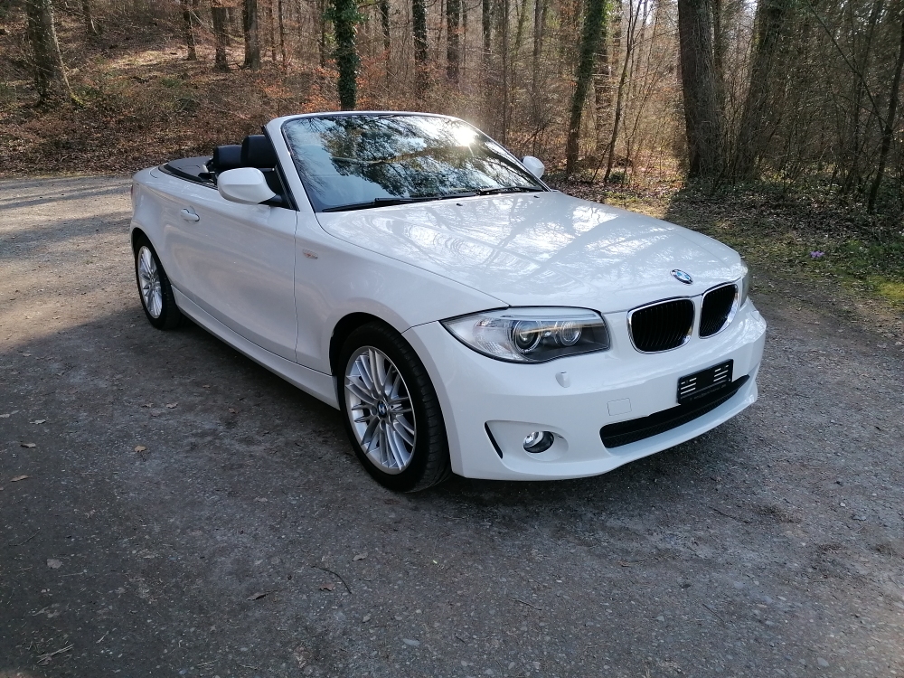 BMW 118i Cabrio-image-0