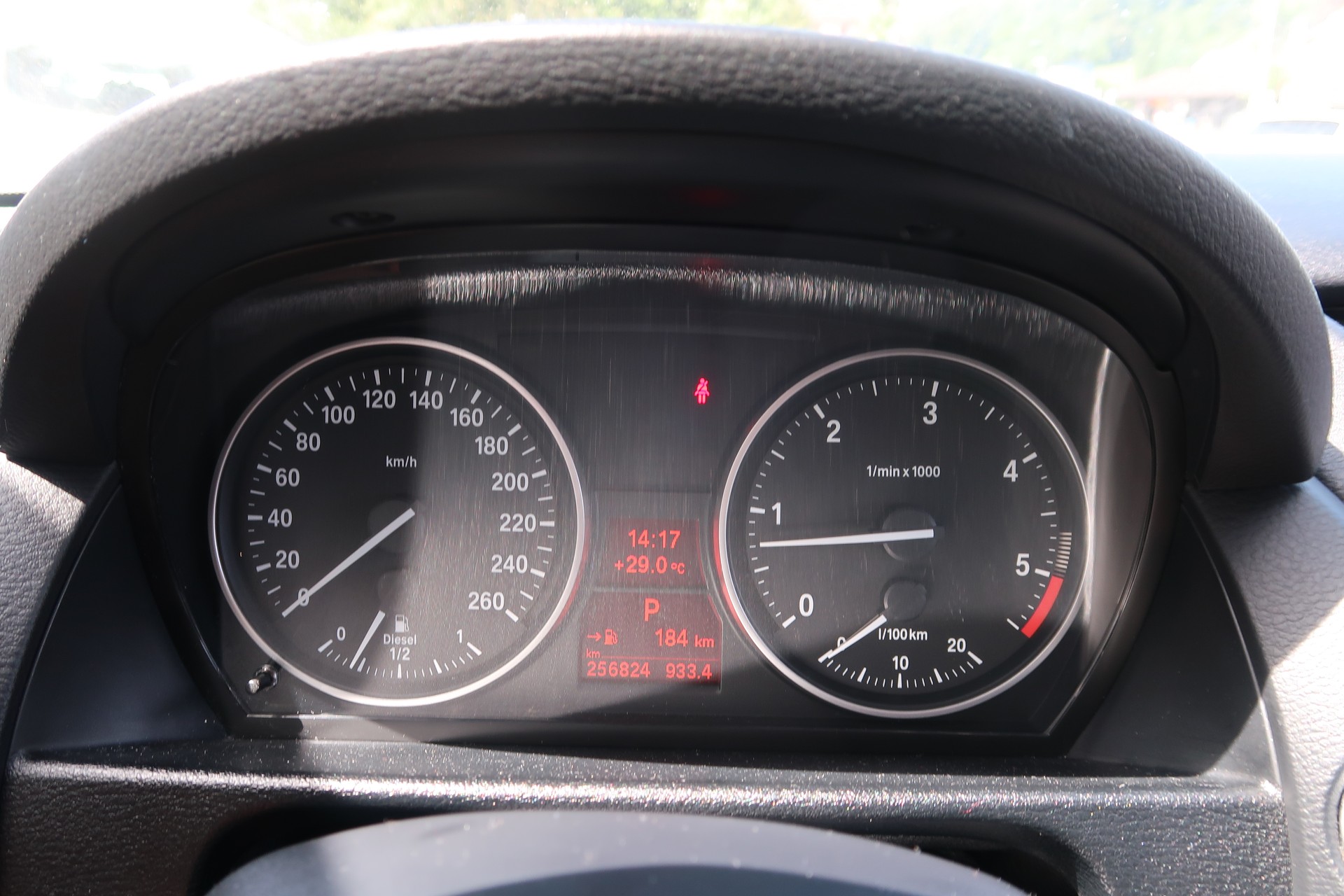 BMW X1 xDrive 20d Steptronic-image-12