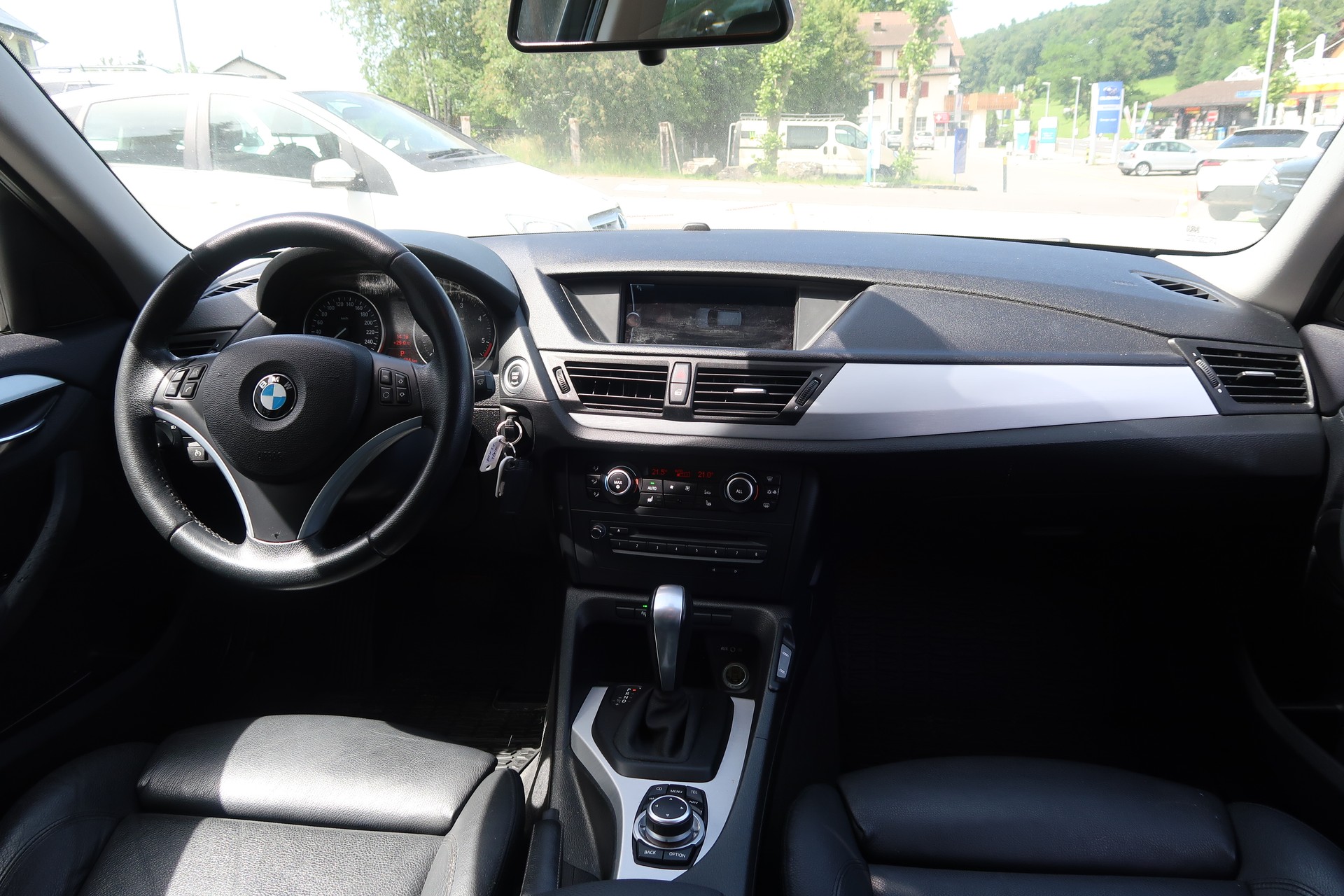 BMW X1 xDrive 20d Steptronic-image-9