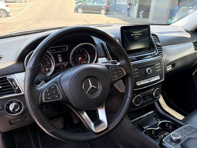 MERCEDES-BENZ GLS 500 V8-image-8