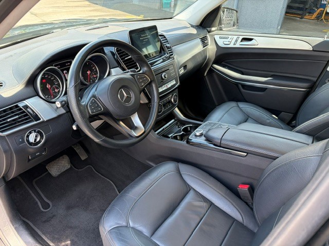 MERCEDES-BENZ GLS 500 V8-image-7