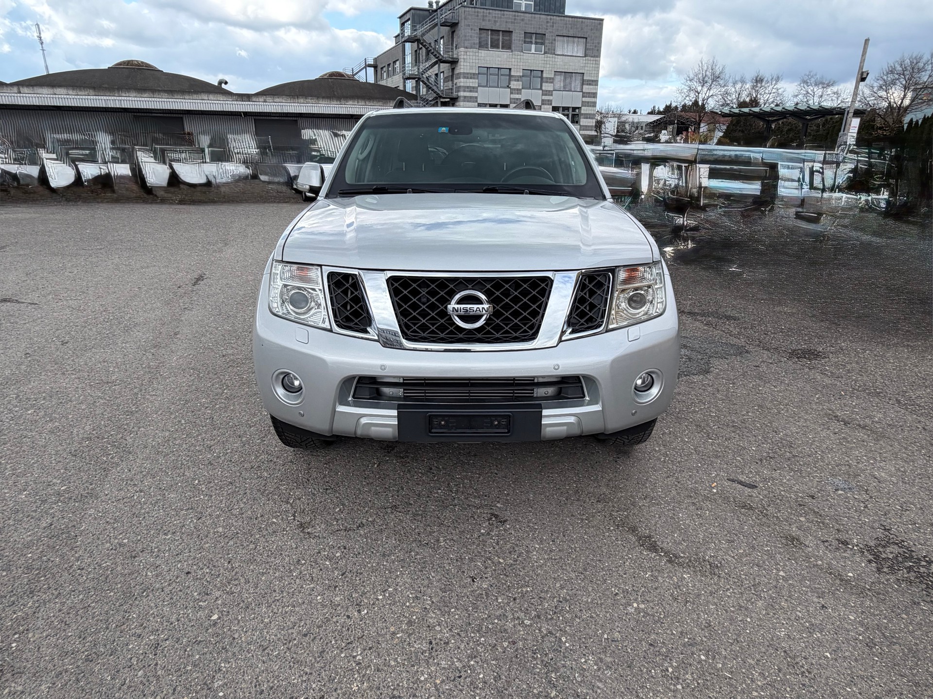 NISSAN Pathfinder 3.0 dCi LE Automatic-showroom-element-1