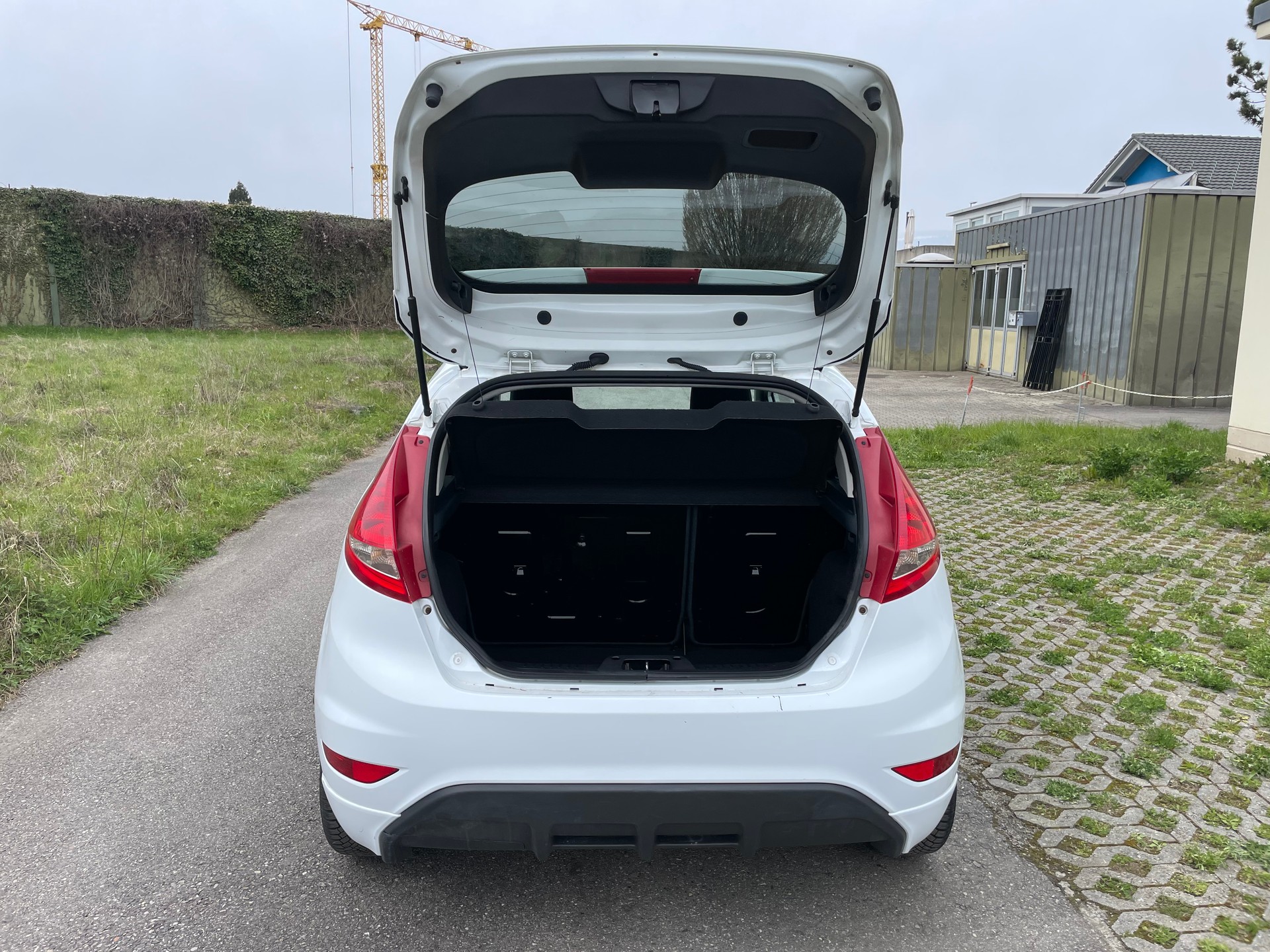 FORD Fiesta 1.6 16V Titanium-image-9