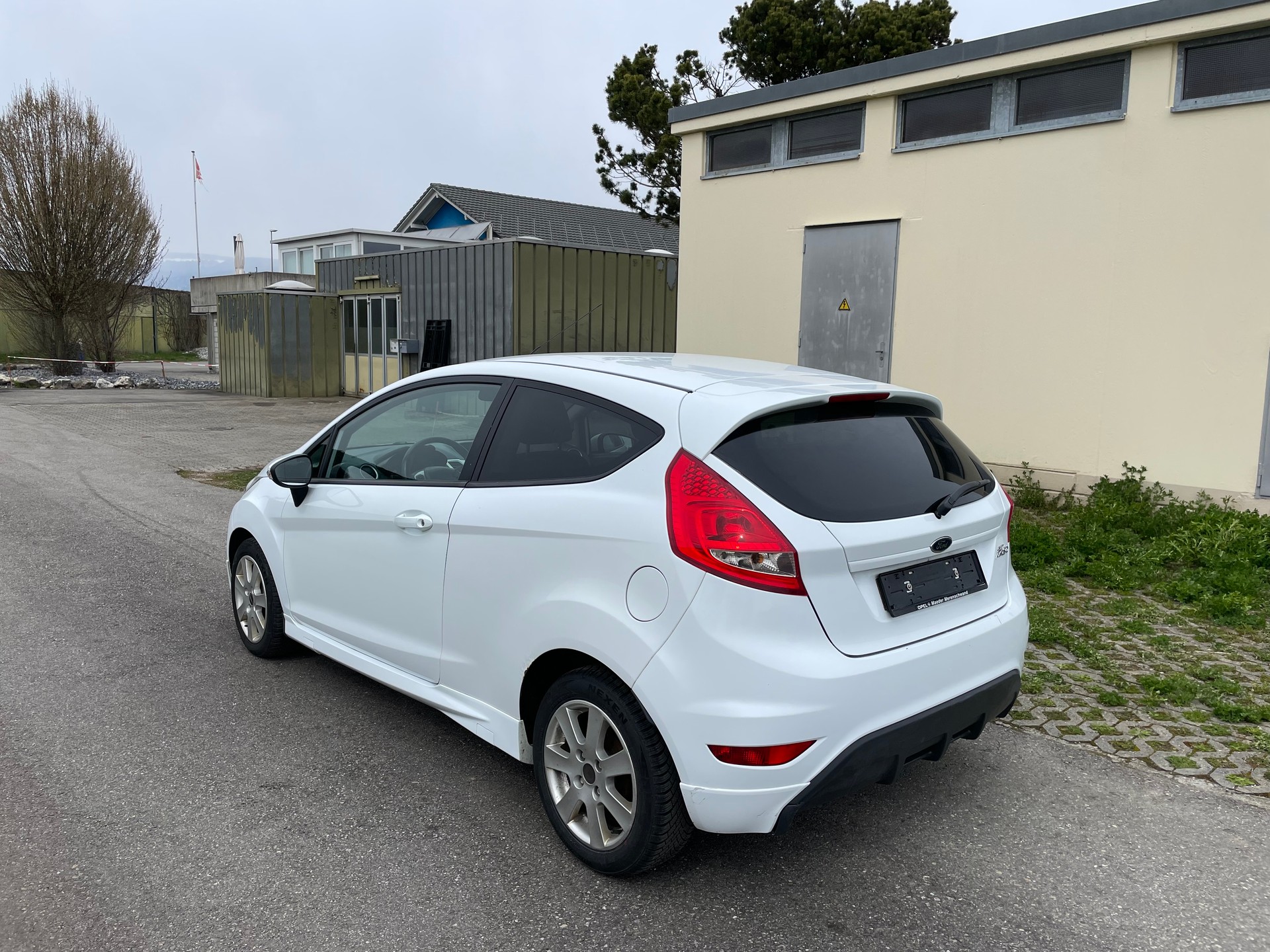 FORD Fiesta 1.6 16V Titanium-image-5
