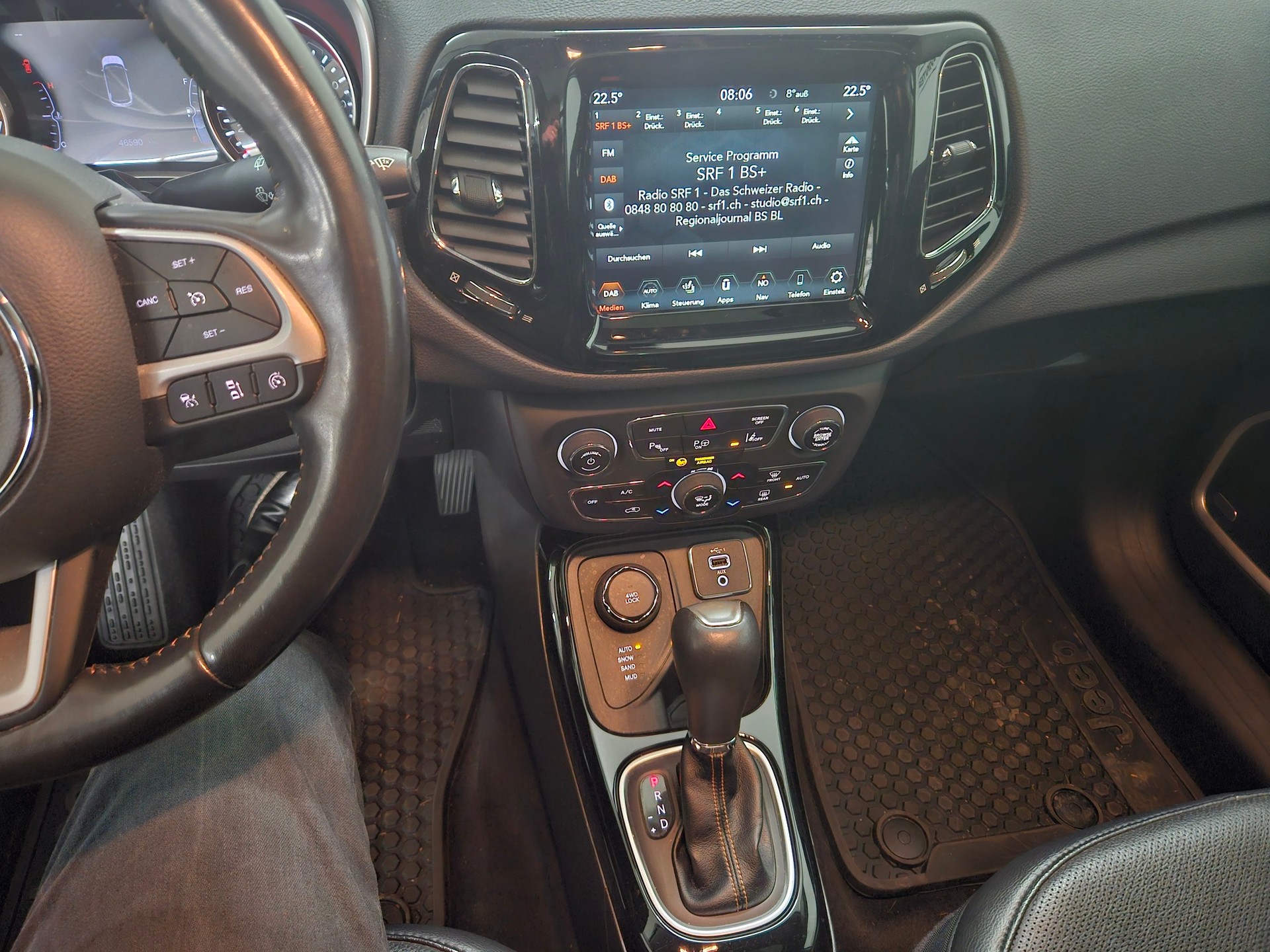 JEEP Compass 1.4 Turbo Limited AWD 9ATX-image-8