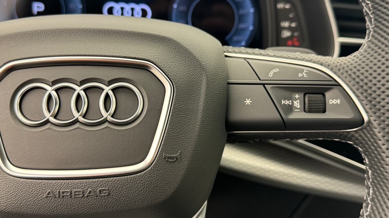 AUDI Q8 SUV TDI quattro 210 kW S line-image-9