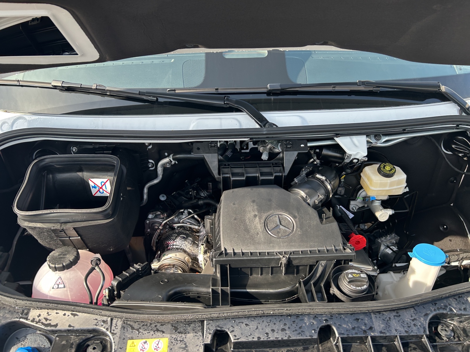 MERCEDES-BENZ Sprinter 315 CDI Standard 9G-TRONIC FWD-image-11
