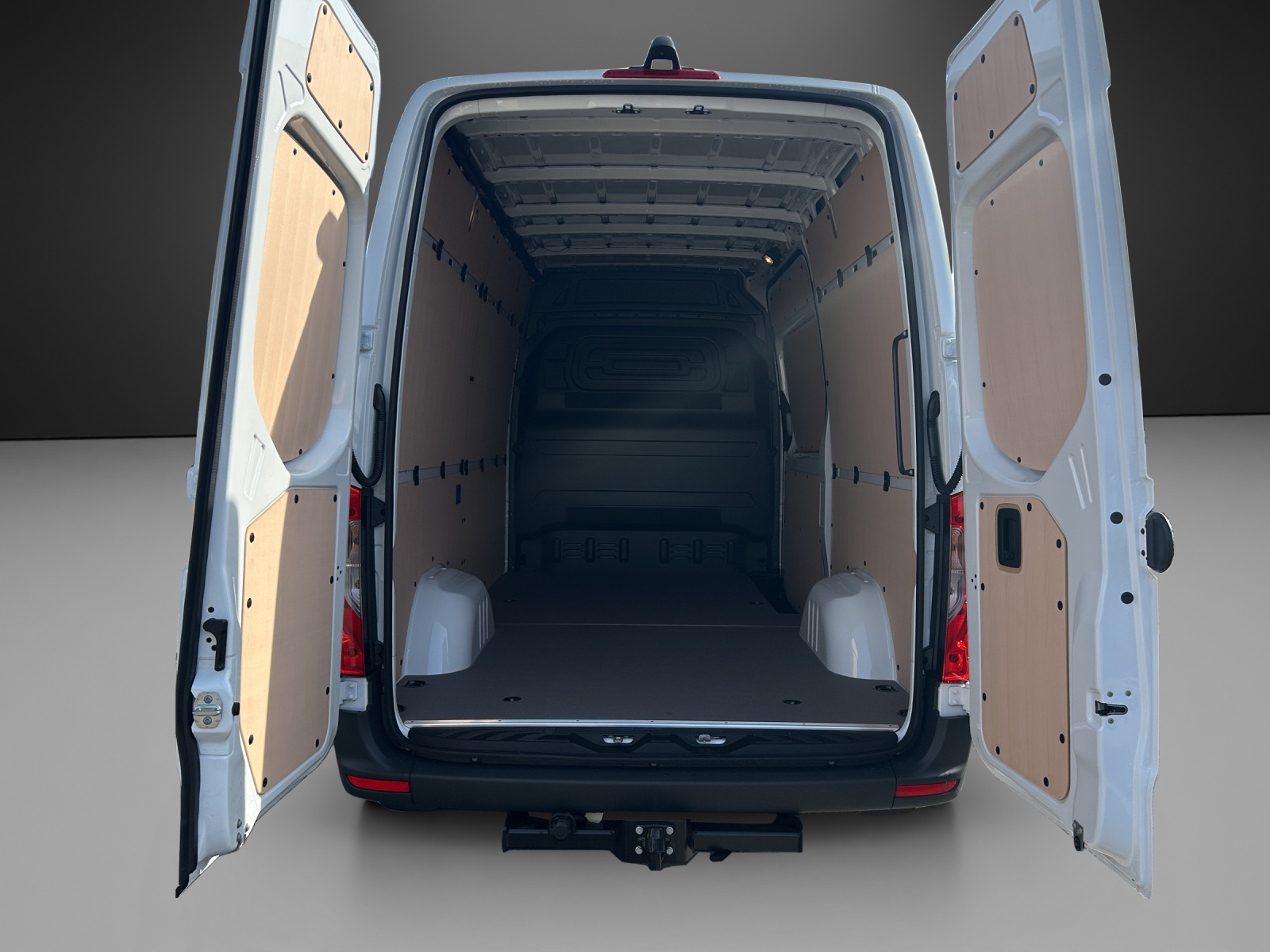 MERCEDES-BENZ Sprinter 315 CDI Standard 9G-TRONIC FWD-image-5