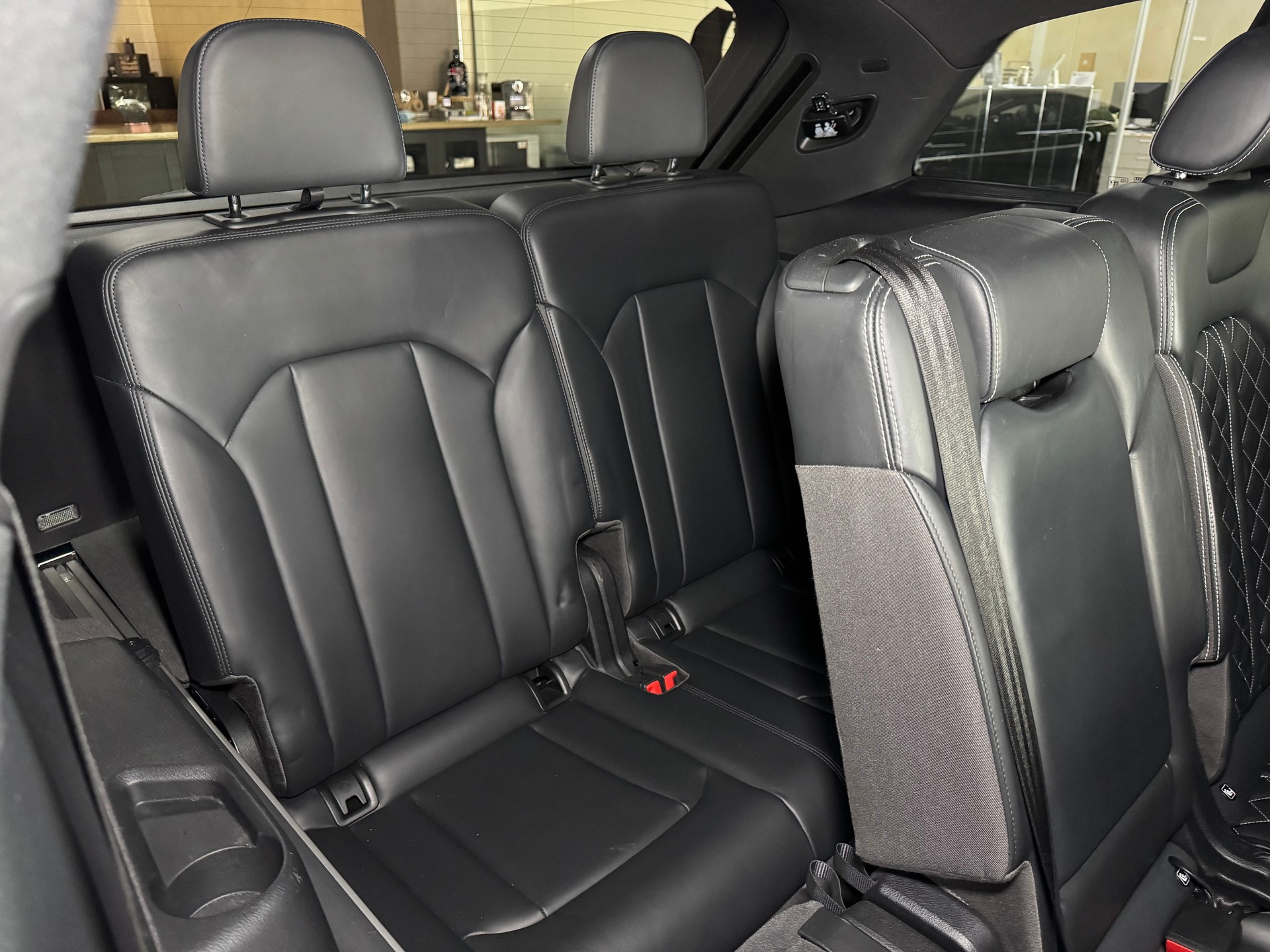 AUDI Q7 3.0 TDI quattro tiptronic-image-18