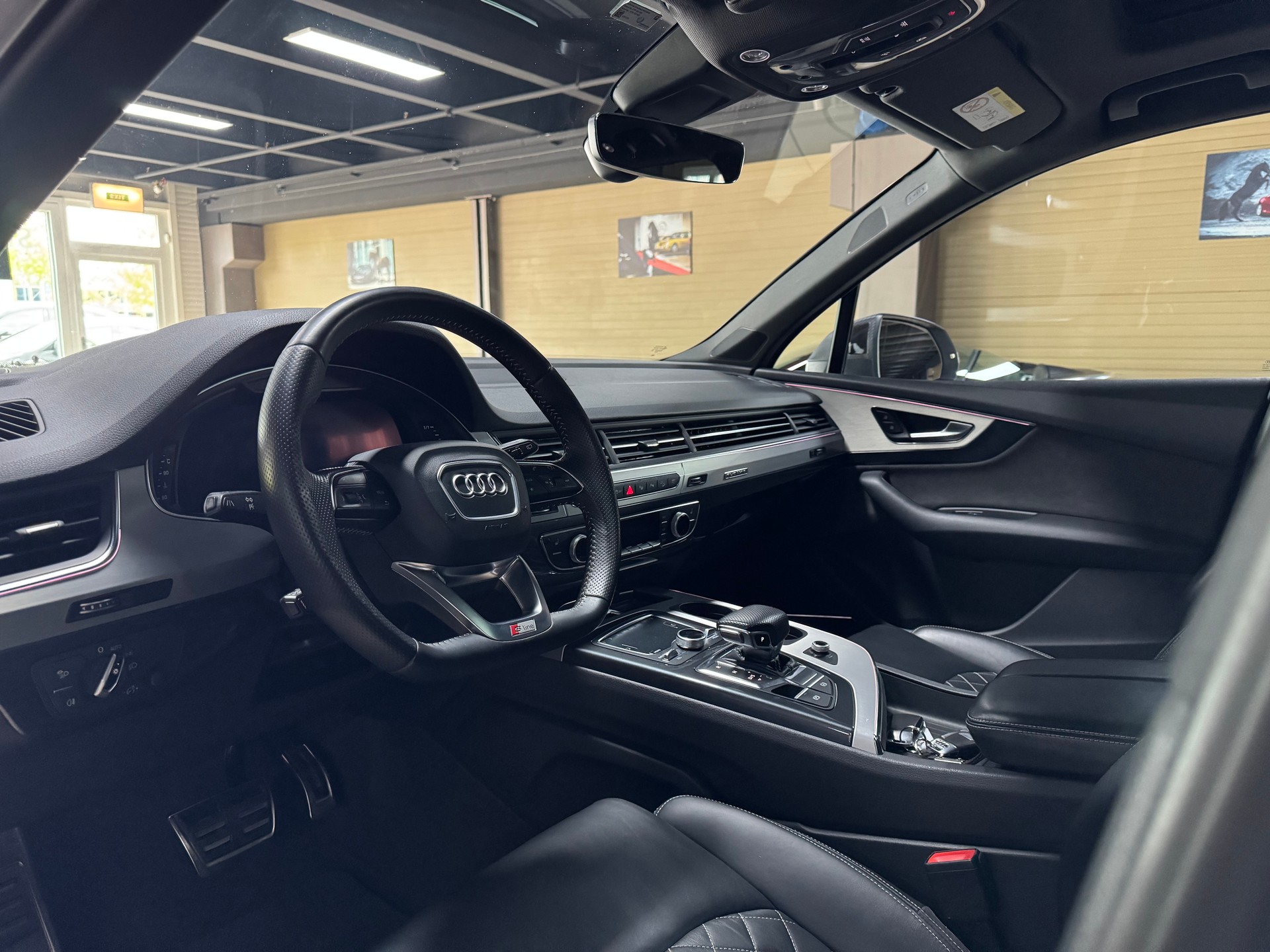 AUDI Q7 3.0 TDI quattro tiptronic-image-12