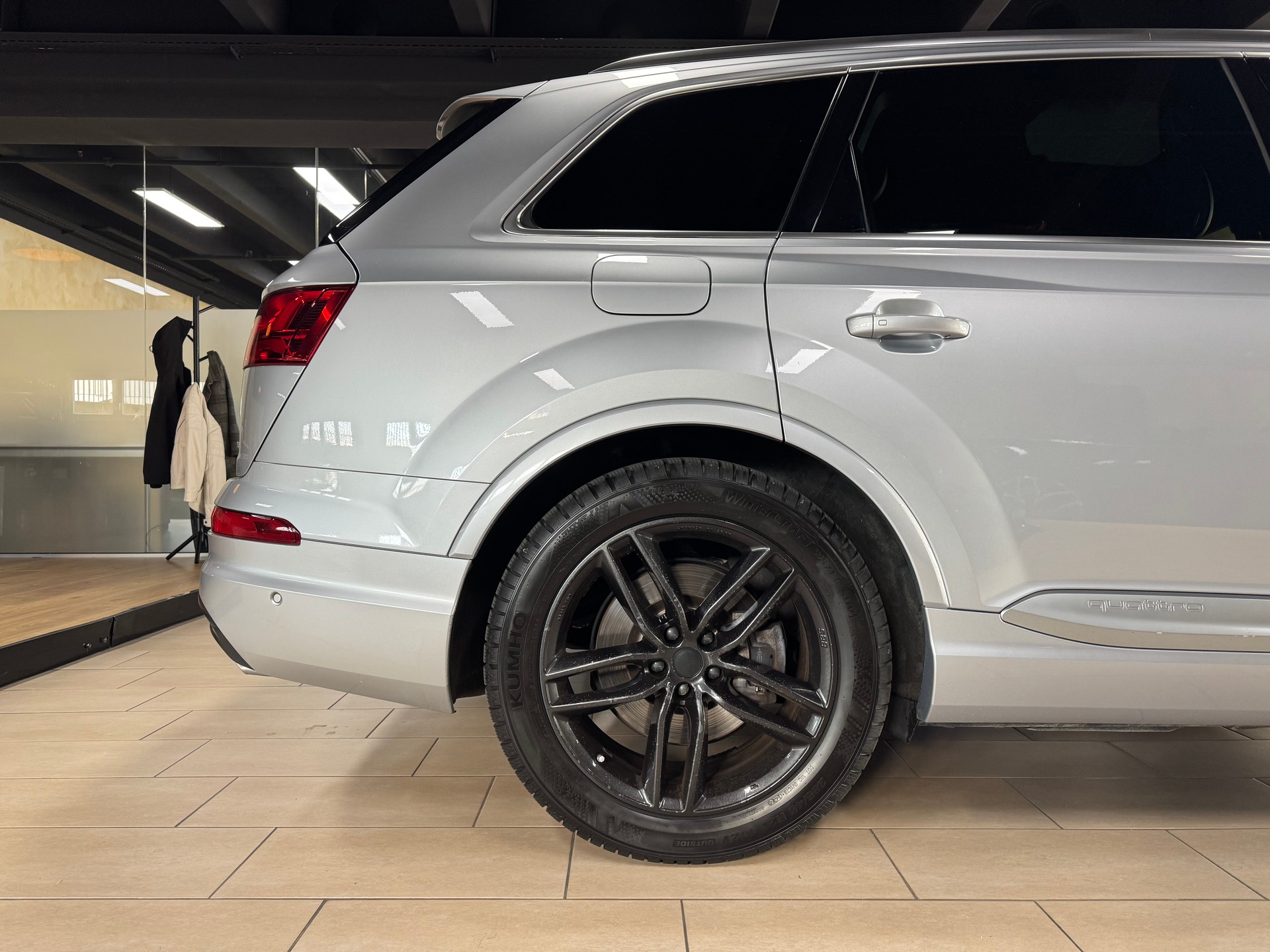 AUDI Q7 3.0 TDI quattro tiptronic-image-7