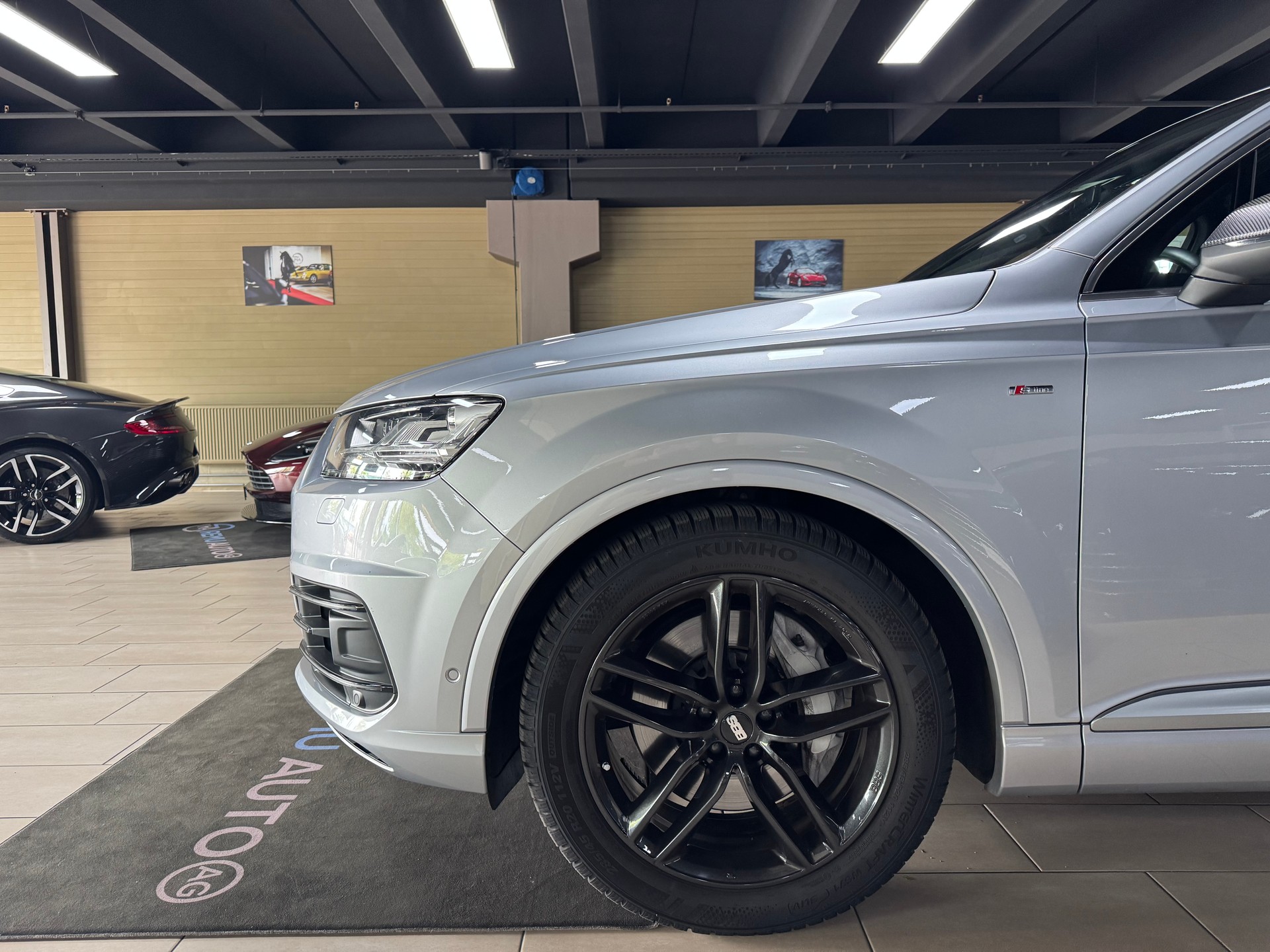 AUDI Q7 3.0 TDI quattro tiptronic-image-9