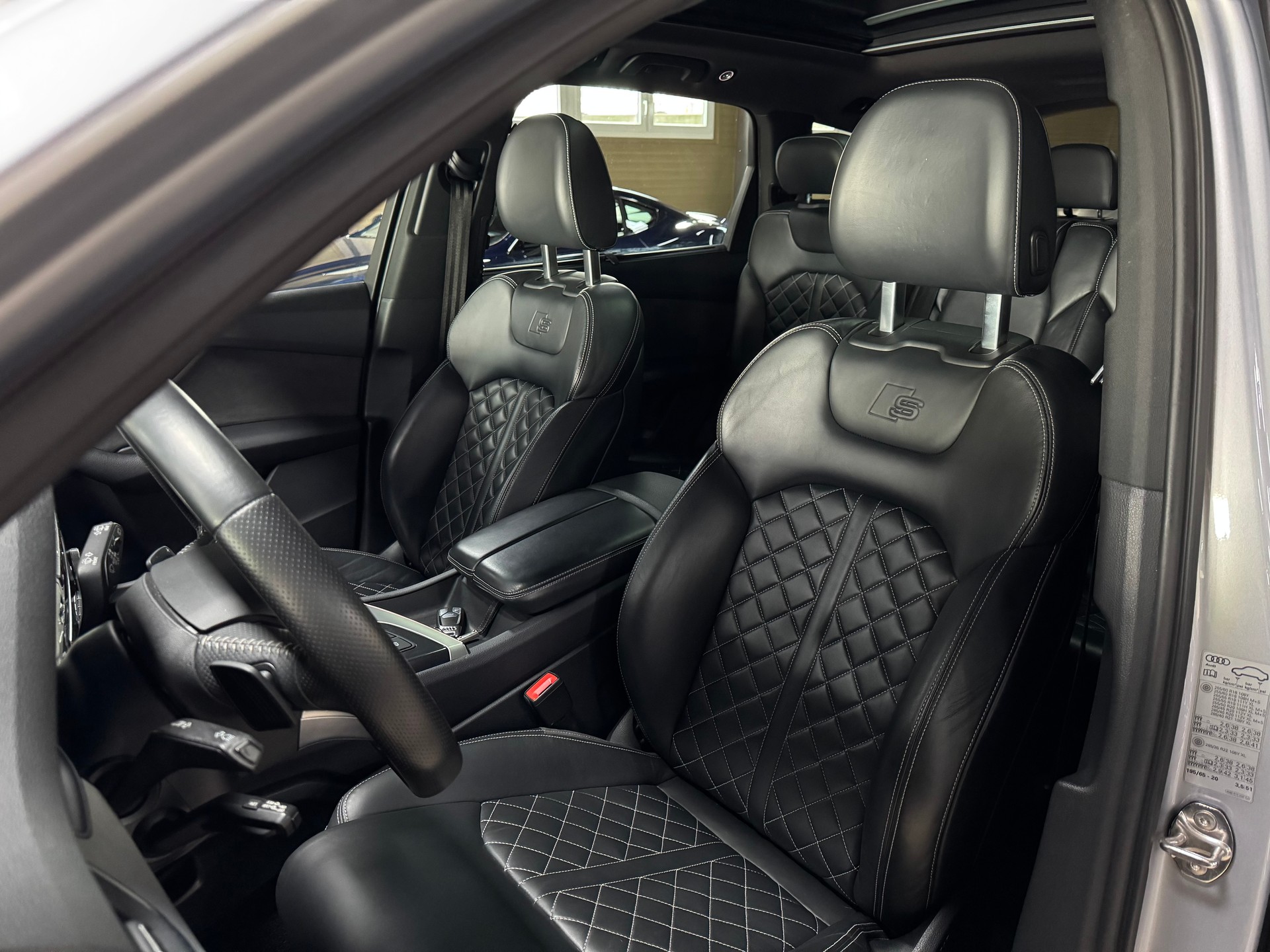 AUDI Q7 3.0 TDI quattro tiptronic-image-14