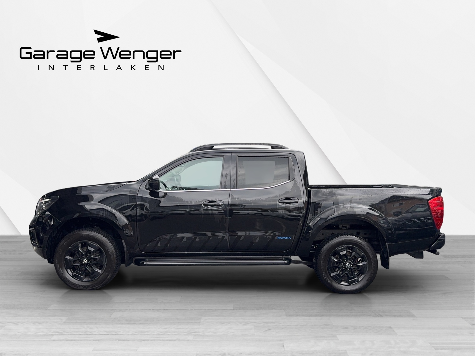 NISSAN Navara Double Cab N-Guard 2.3 dCi 4WD-image-2