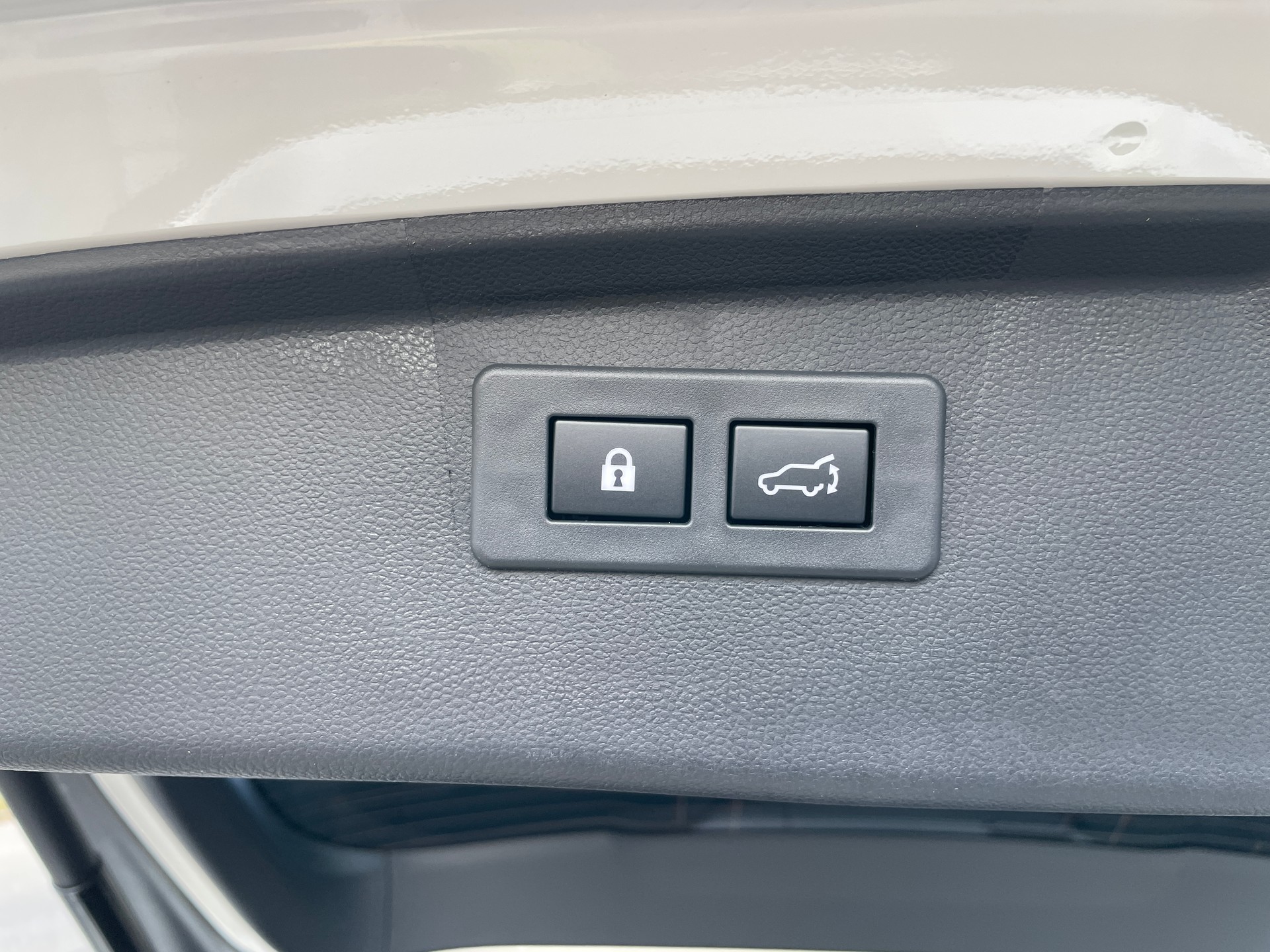 SUBARU Outback 2.5i Limited AWD-image-7