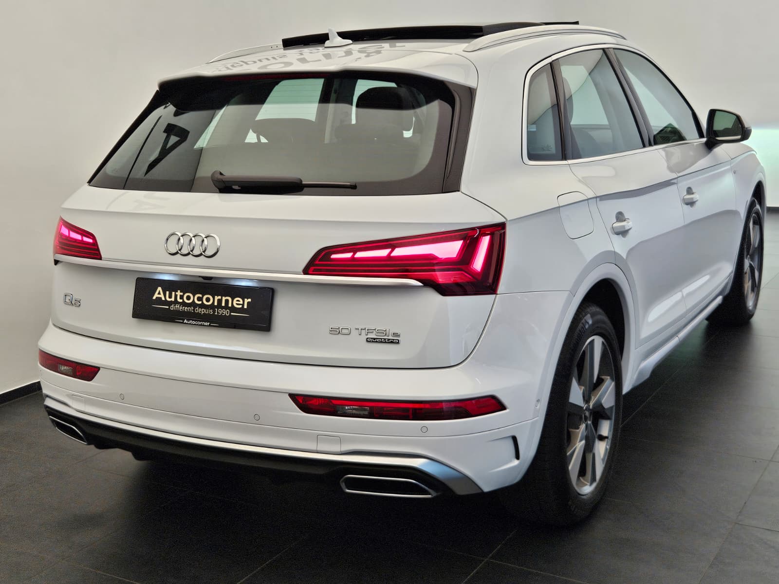AUDI Q5 50 TFSI e PHEV S line quattro S-tronic-image-6